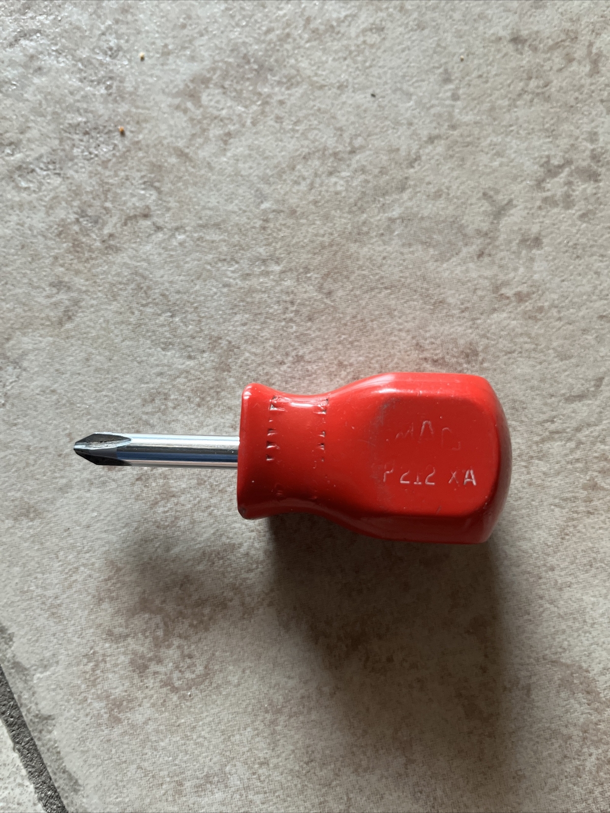 Mac Tools P212XA #2 Stubby Phillips Head Screwdriver Red Handle Good Condition