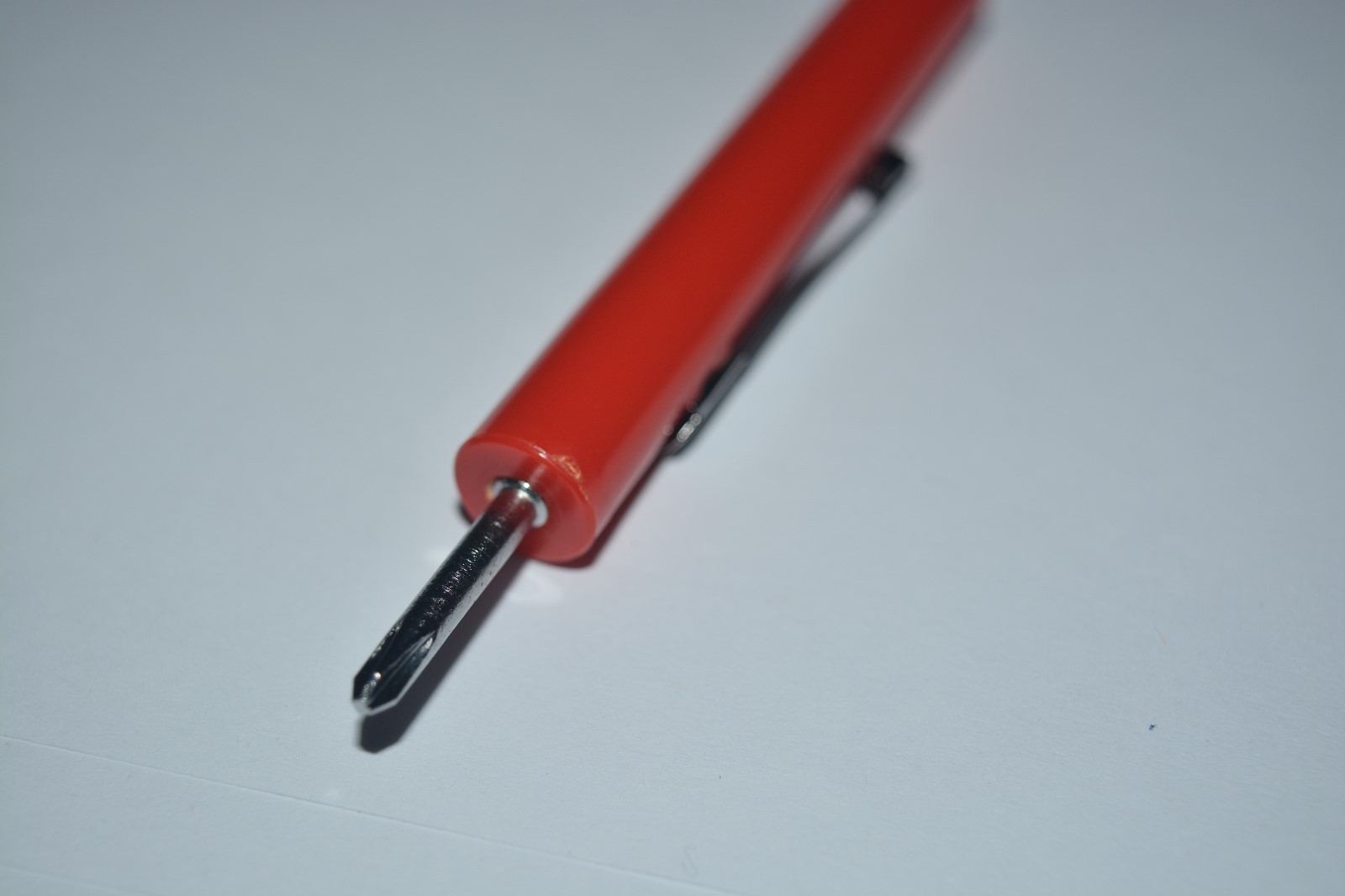 mini screwdriver flat tip with phillips top and pocket clip same as snap-on mac