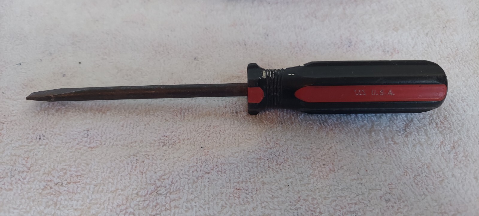 LOT OF 3 VTG PHILLIPS HEAD SCREWDRIVERS * 1 HUSKY USA / 1 WORKFORCE TAIWAN / 1?