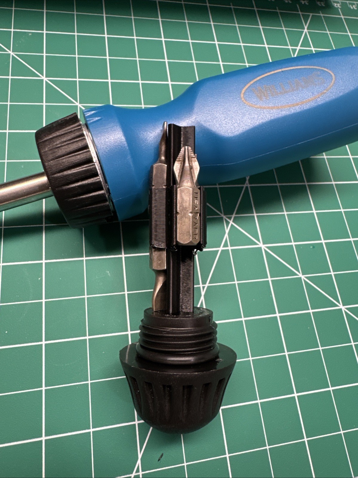 Williams WRS-1 Ratcheting Screwdriver Bit Holder (3D printed)