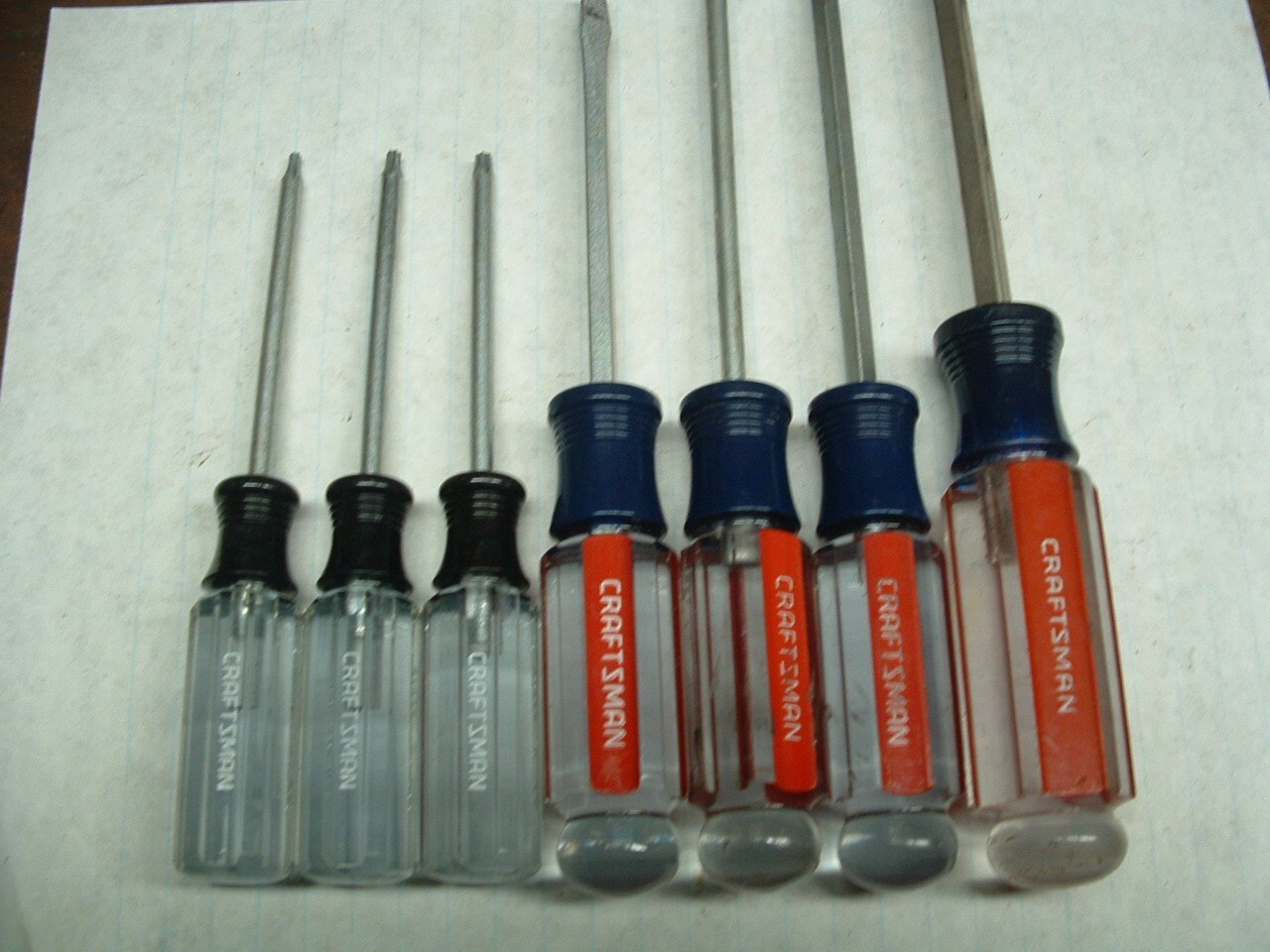 7 CRAFTSMAN SCREWDRIVERS 4 FLAT HEADS AND 3 TORX DRIVE HEADS ALL MADE IN THE USA