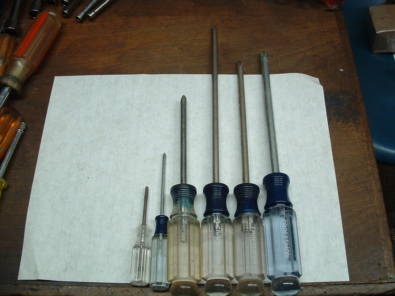 6 CRAFTSMAN SCREWDRIVERS 5 PHILLIPS HEADS AND 1 FLAT HEAD ALL MADE IN THE USA