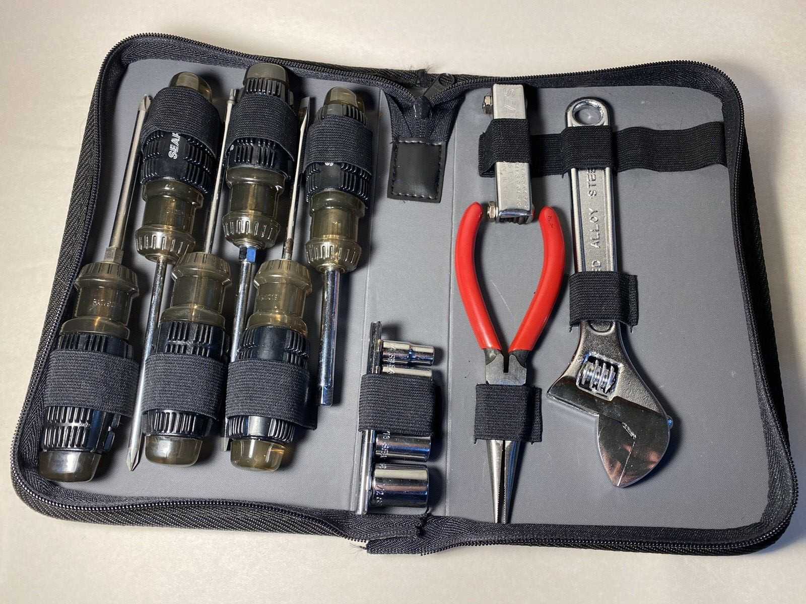 Vintage Sears Taiwan Screw Torx Driver 200M Wrench Tool Gift Set