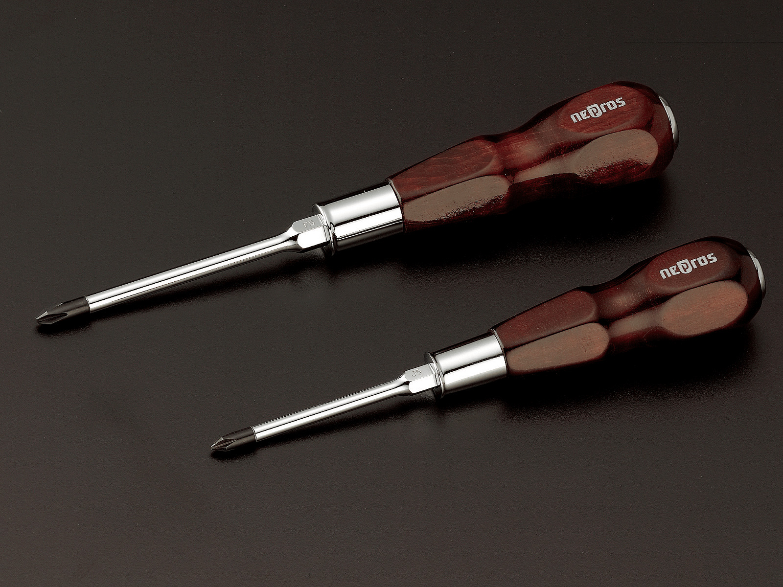 Nepros wooden handle driver penetration type (+2) No.2 ND3P-2 Japan