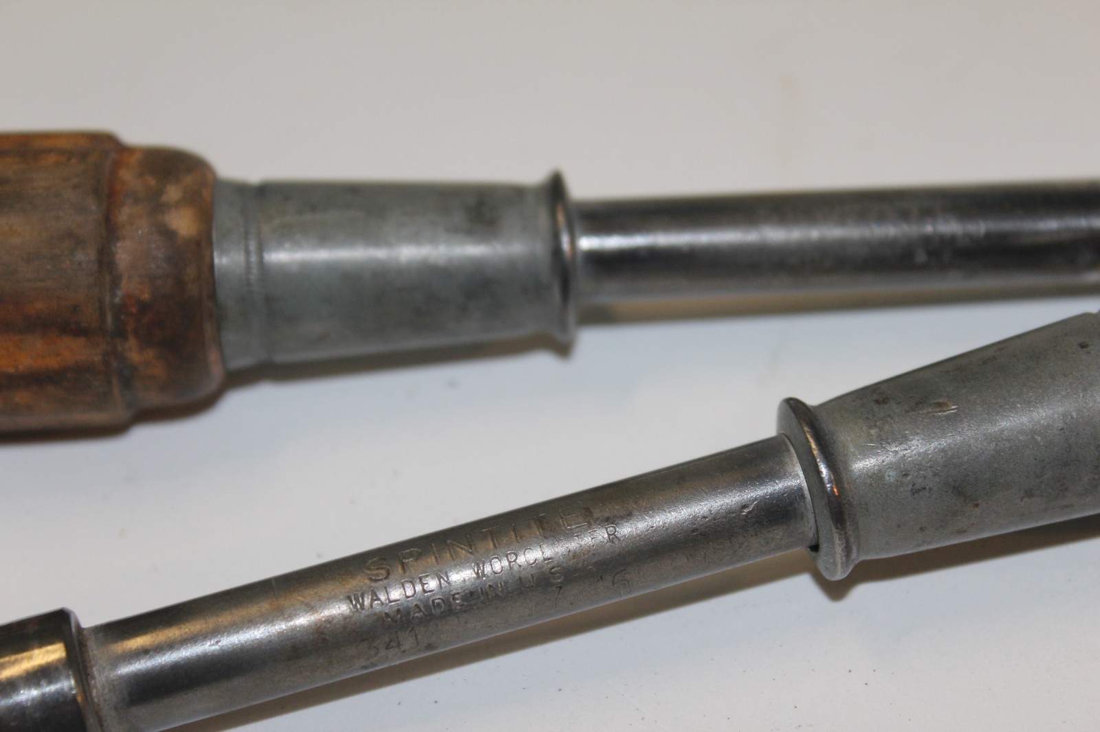 Vintage Lot 2 Spintite Wood Handle Nutdriver Screwdrivers #3414 7/16″ #3416 1/2″