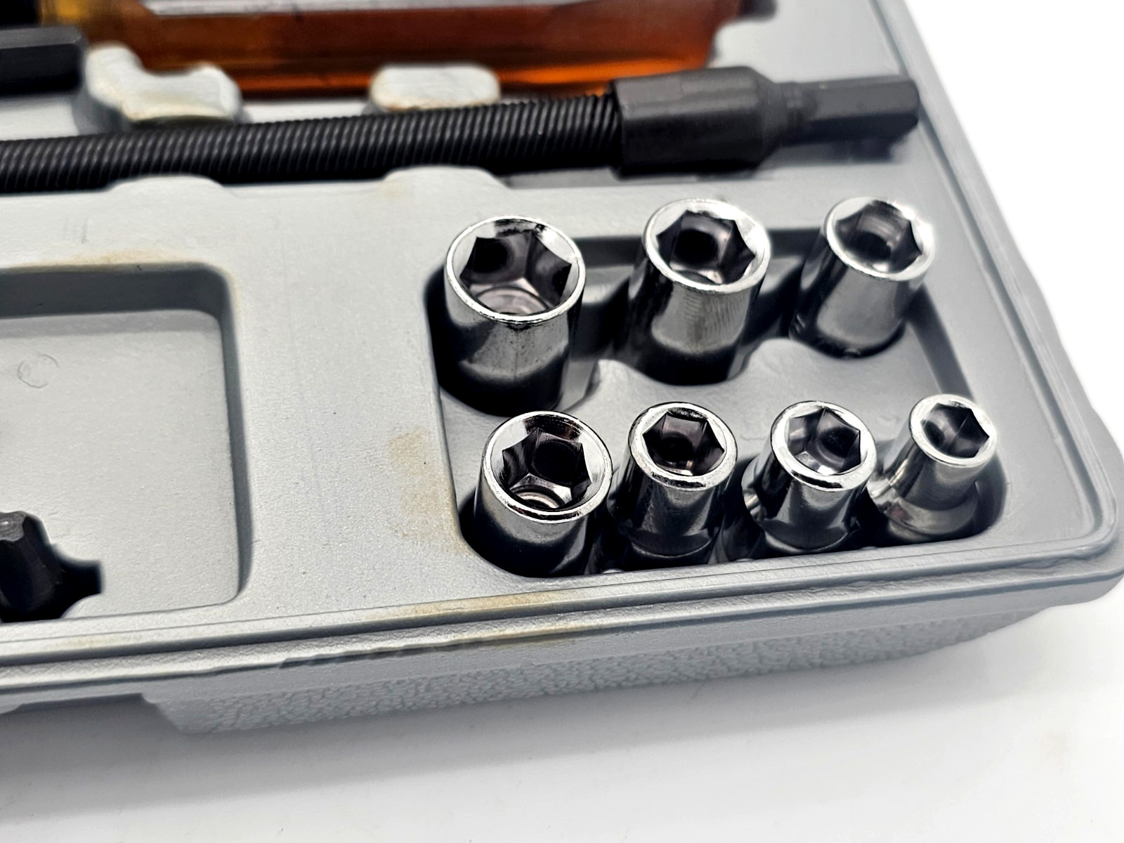 33 Piece Reversible Ratchet Screwdriver Set