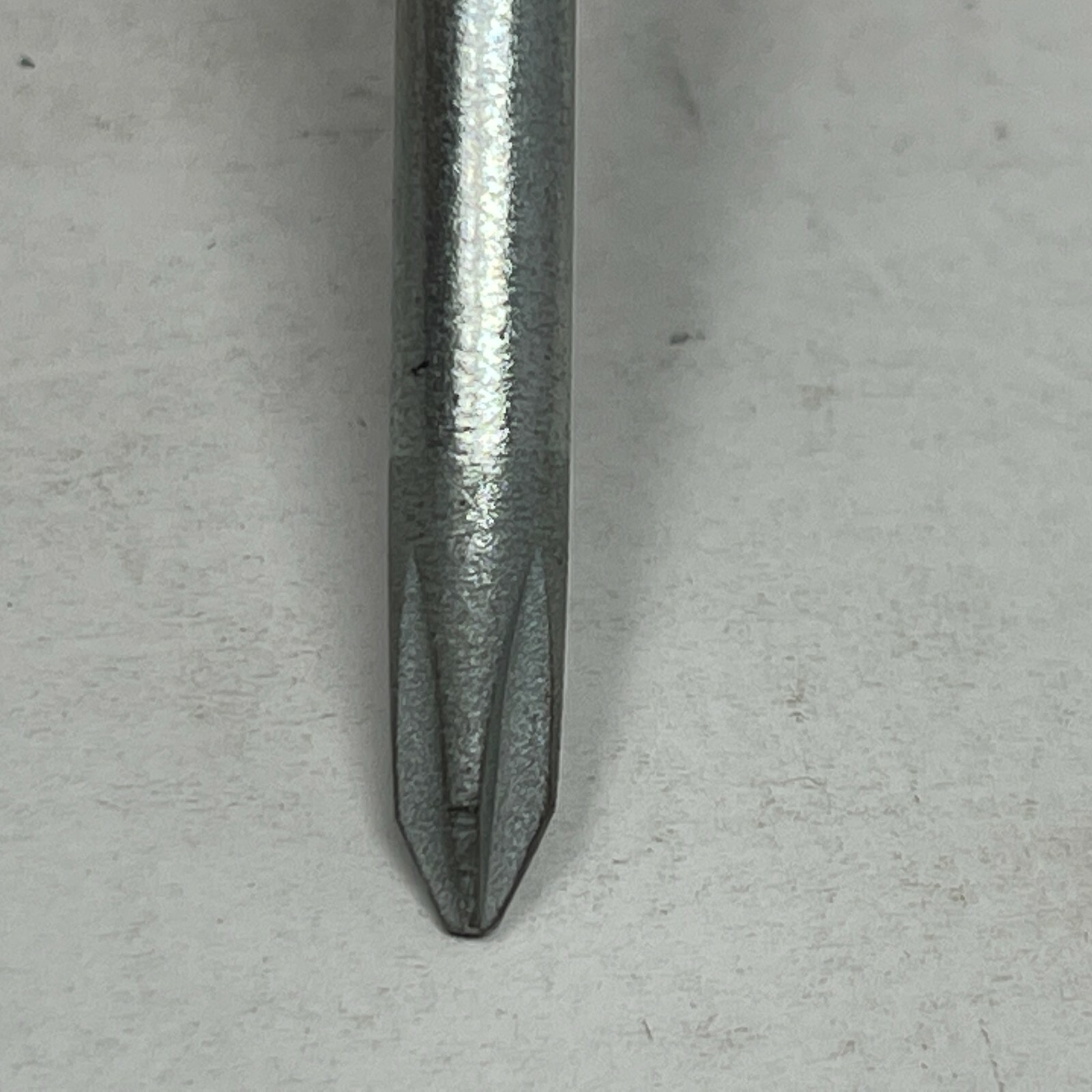 Crescent 2501 Screwdriver, 6.5″ Long #1 Phillips Tip, Cushion Grip Made in USA