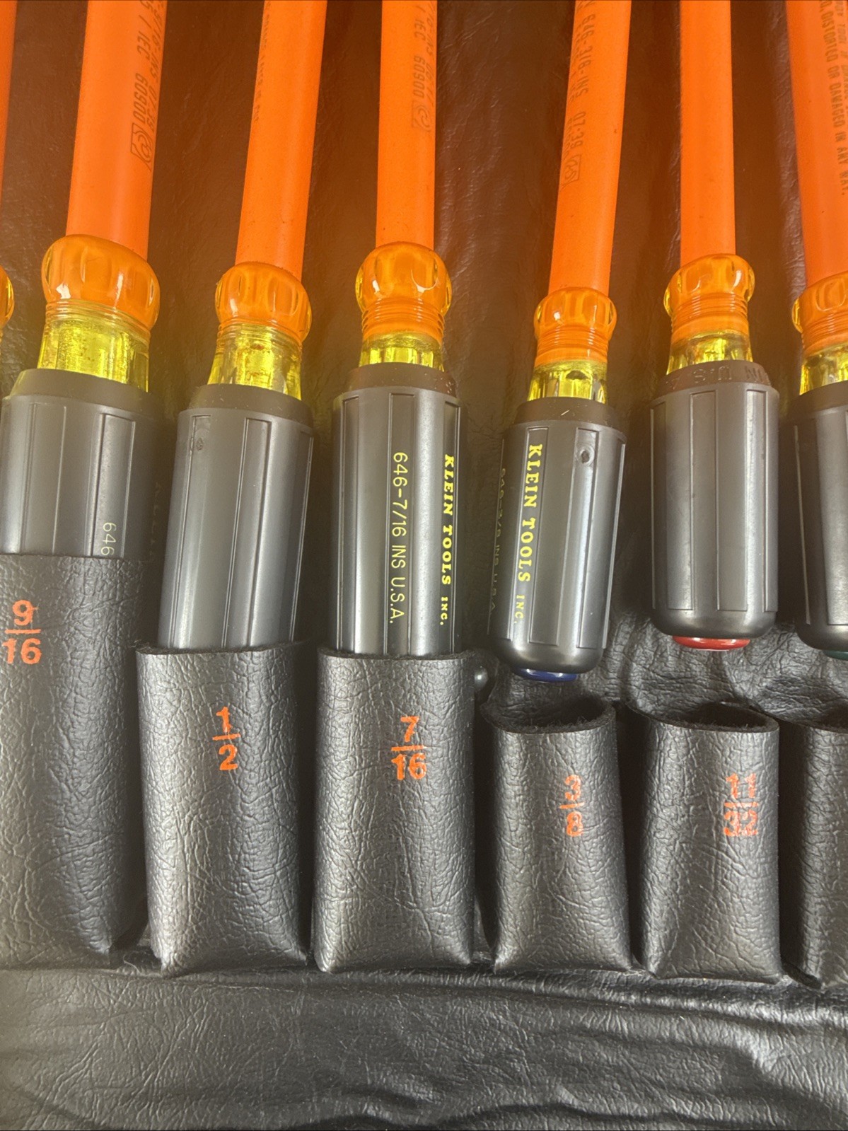 MINT Klein Tools 33534 Insulated Nut Driver Set 9-Piece 1000V Standard SAE 3/16