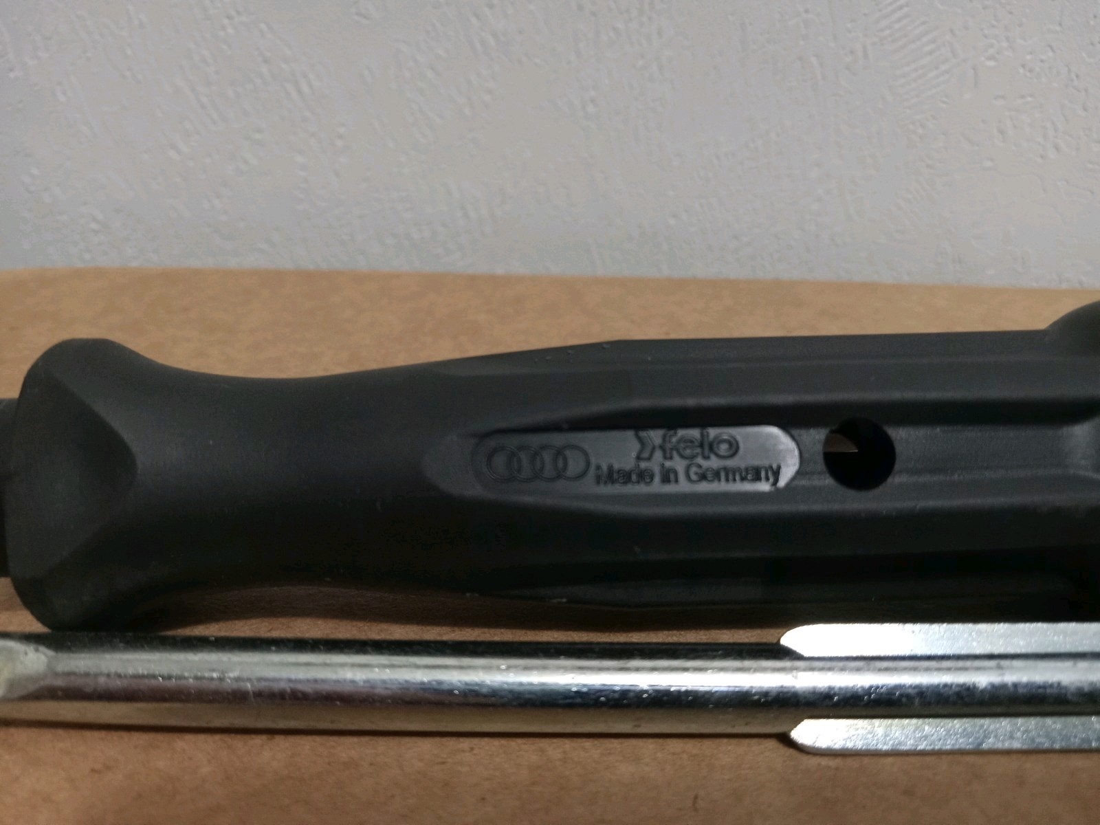 Audi felo Reversible Screwdriver 2-in-1 – Phillips And Flat Head – Size 7 inches