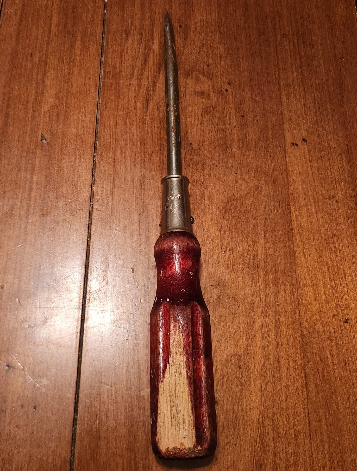 Rare Vintage Bridgepo Wooden Handle Slotted Flat Head Screwdriver Red