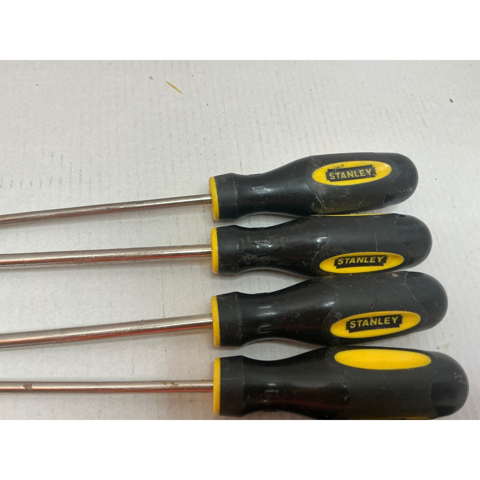 Stanley Screwdriver Set 6 Piece Phillips Slotted Flathead Hand Tools Black Yello