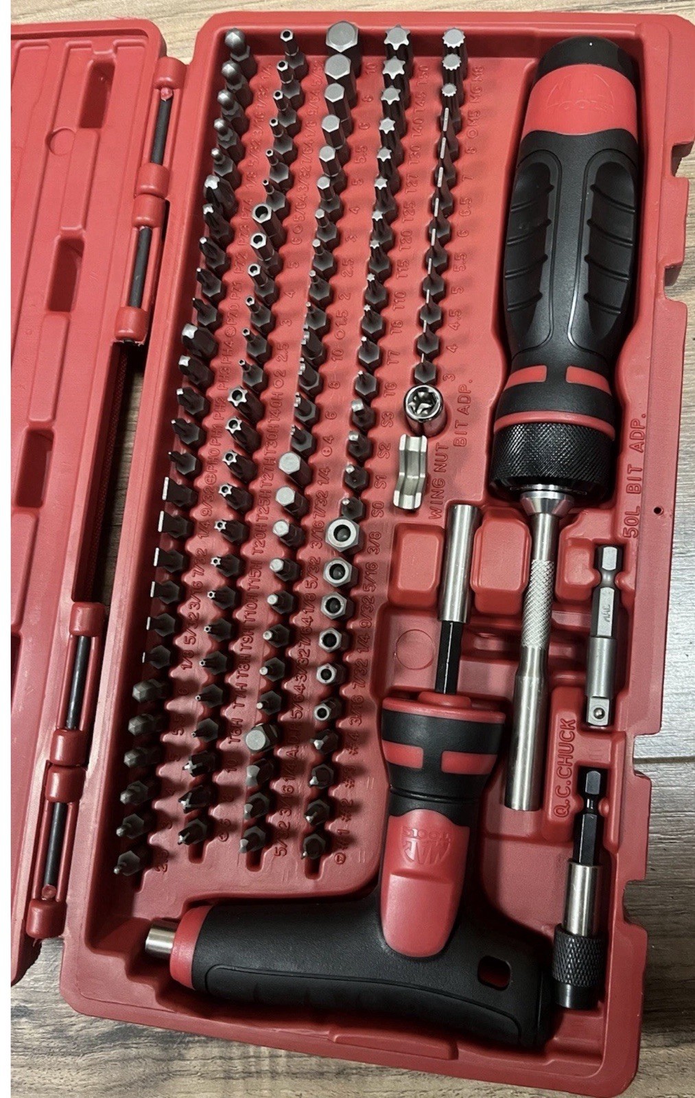 MAC TOOLS SBDR123SA: 123-piece Mac-Grip Ratcheting 1/4″ Hex Bit Screwdriver Set