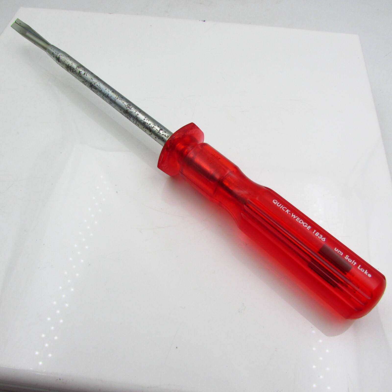 Vintage Quick-Wedge 1836 Flat Blade Screw Holding Screwdriver 3/16 X 6 USA MADE