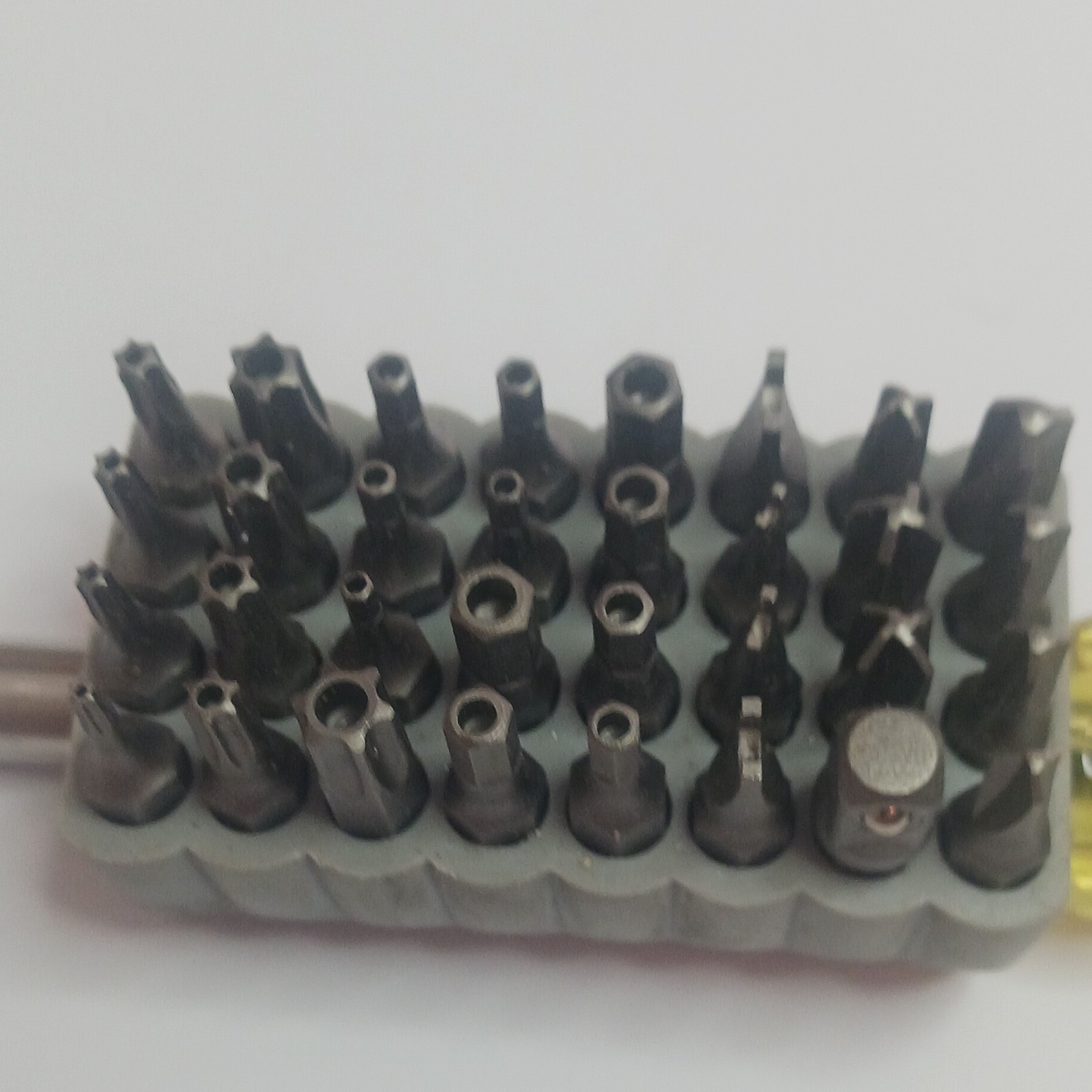 Klein Tools Multi-Bit Driver 32-Piece Bit Set w/ Bit Holder, Additional Bits