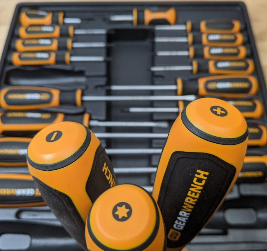 GearWrench 80066H – 20 Piece Phillips/Slotted/Torx Dual Material Screwdriver Set