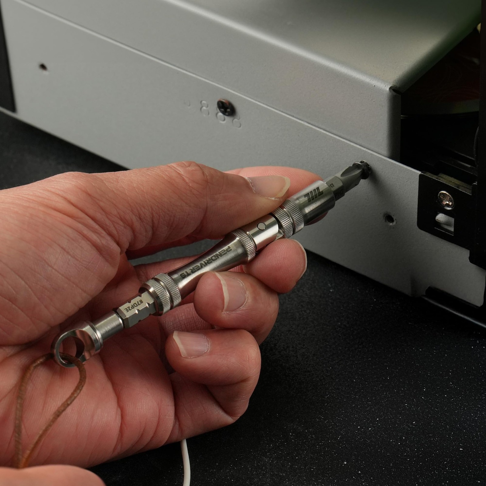 711L Pen Driver TS – Compact EDC Bit with Foldable L-Handle and Silver