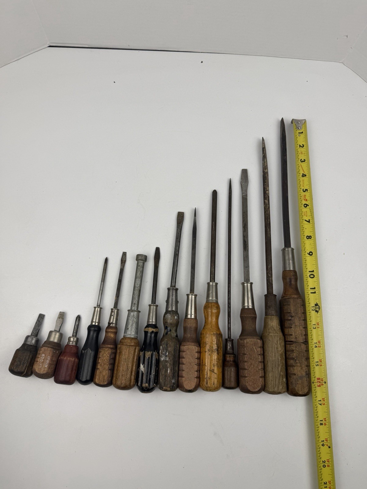 Wood Handle Screwdriver | 14 Piece Set | Irwin 800 | Cobra | Unbranded