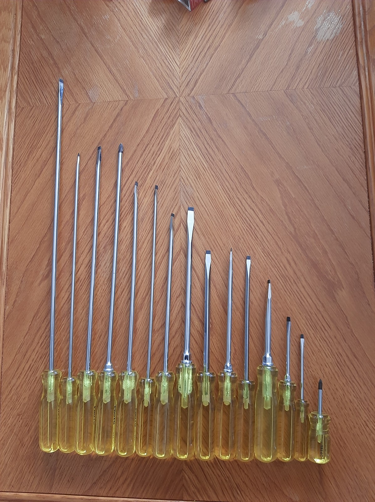 Proto Tool 14 Piece Screwdriver Set, With Extra Long Screwdrivers Made In USA
