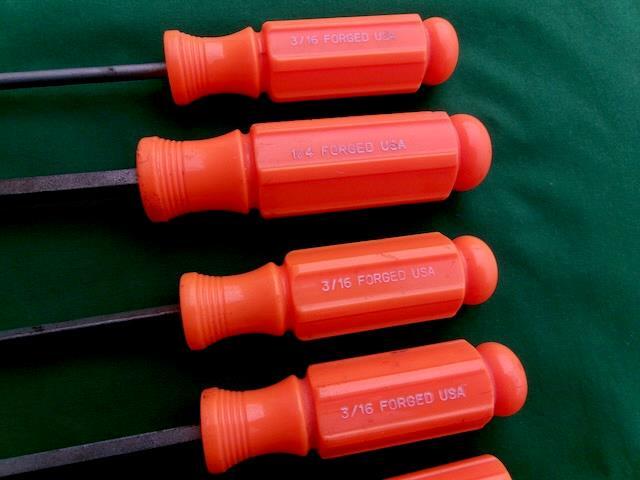 VINTAGE CRAFTSMAN ( LOT OF 7 ) ORANGE NEON HANDLE SLOTTED SCREWDRIVERS