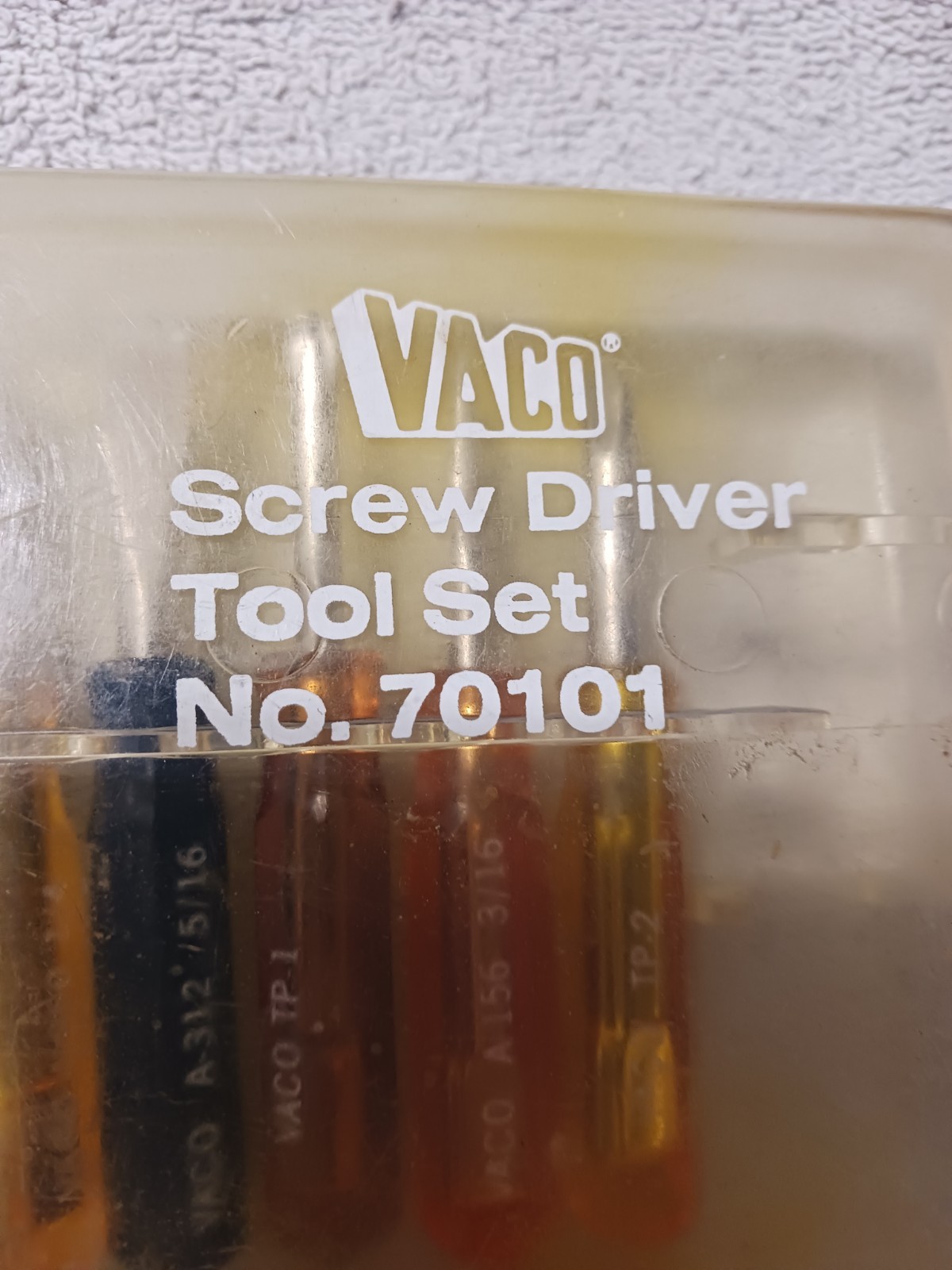 Vaco 5-Piece Screwdriver Set Mixed Drive Yellow Black Orange Clear Includes Case