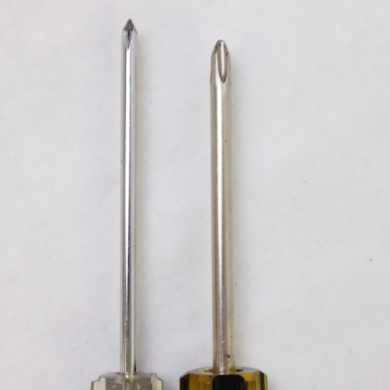Lot of 2 Phillips Screwdrivers 7.5in Used Hand Tool