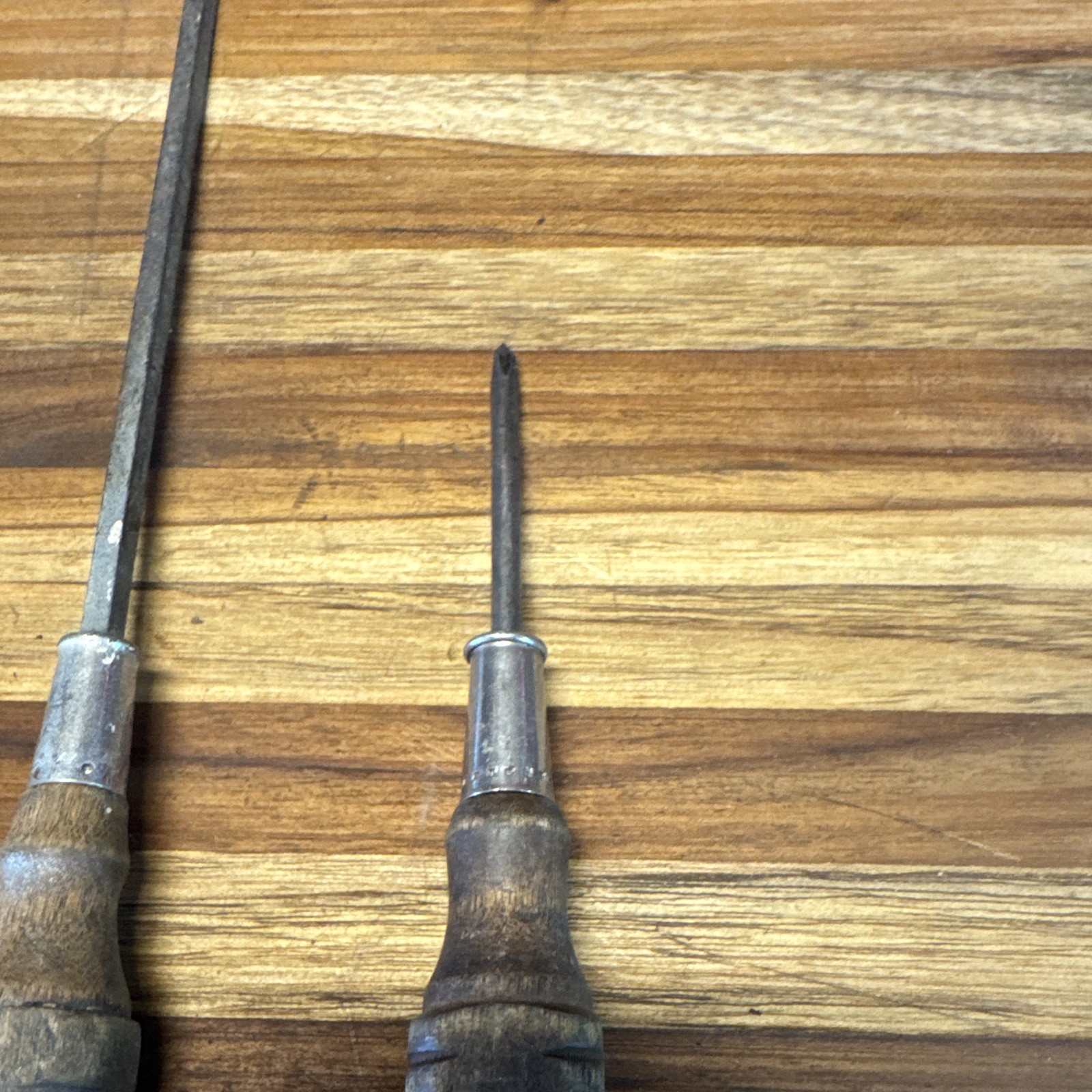 Vintage Wood Handle Screwdriver Set 4pc Brown/Silver China/Taiwan Marked