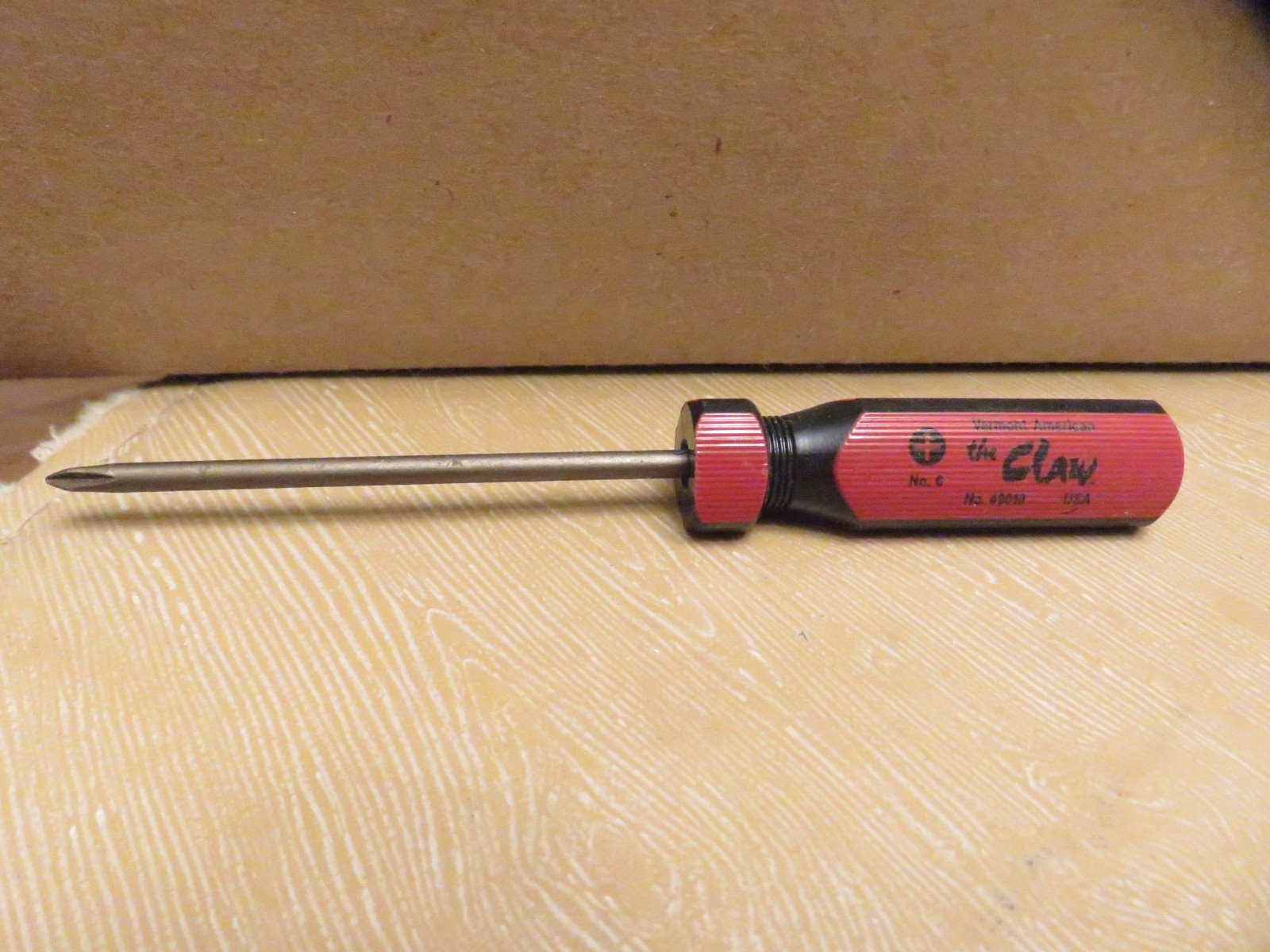 VERMONT AMERICAN “THE CLAW” No. 0 PHILLIPS HEAD SCREWDRIVER (#49010)
