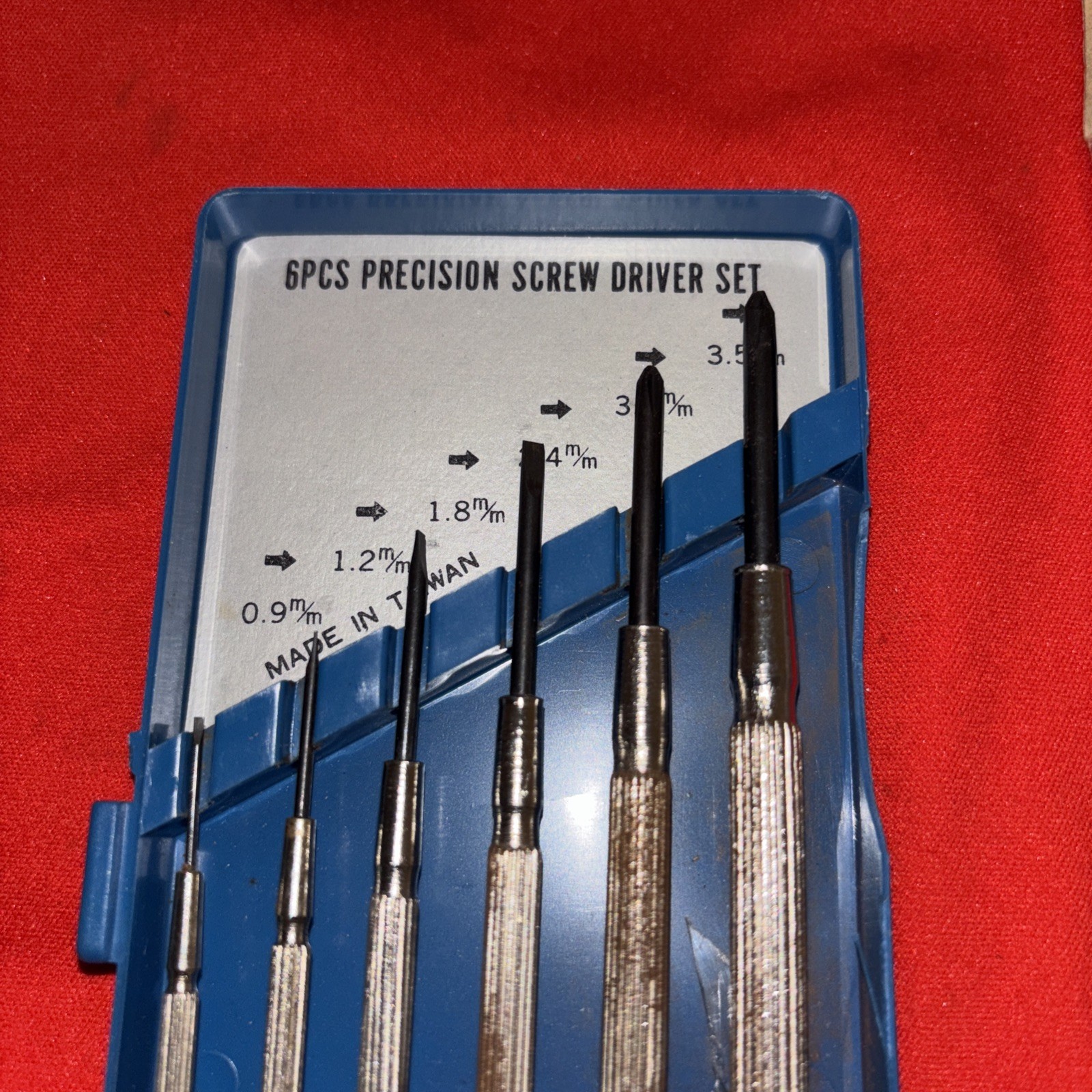 Assorted Precision Screwdriver Set Of 6 SizeMulti Use Taiwan-case Is Damaged