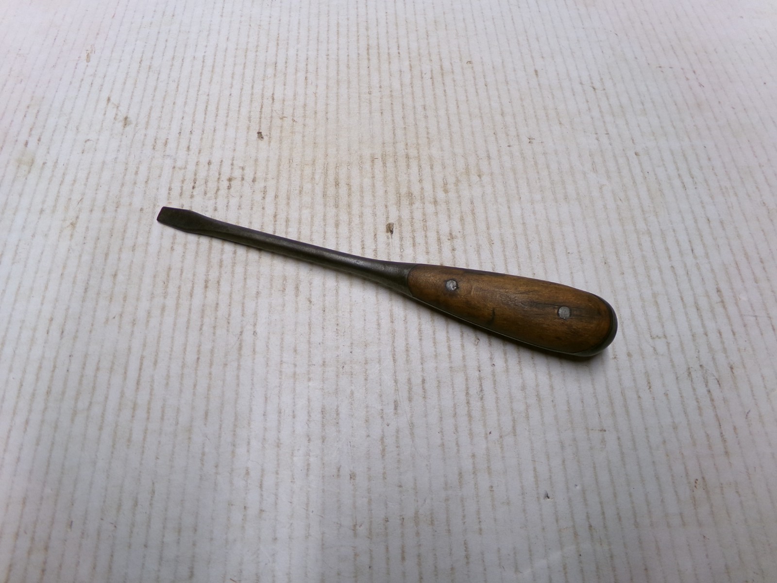 Federal Perfect Handle Screwdriver 9 1/4″ Vintage Tool