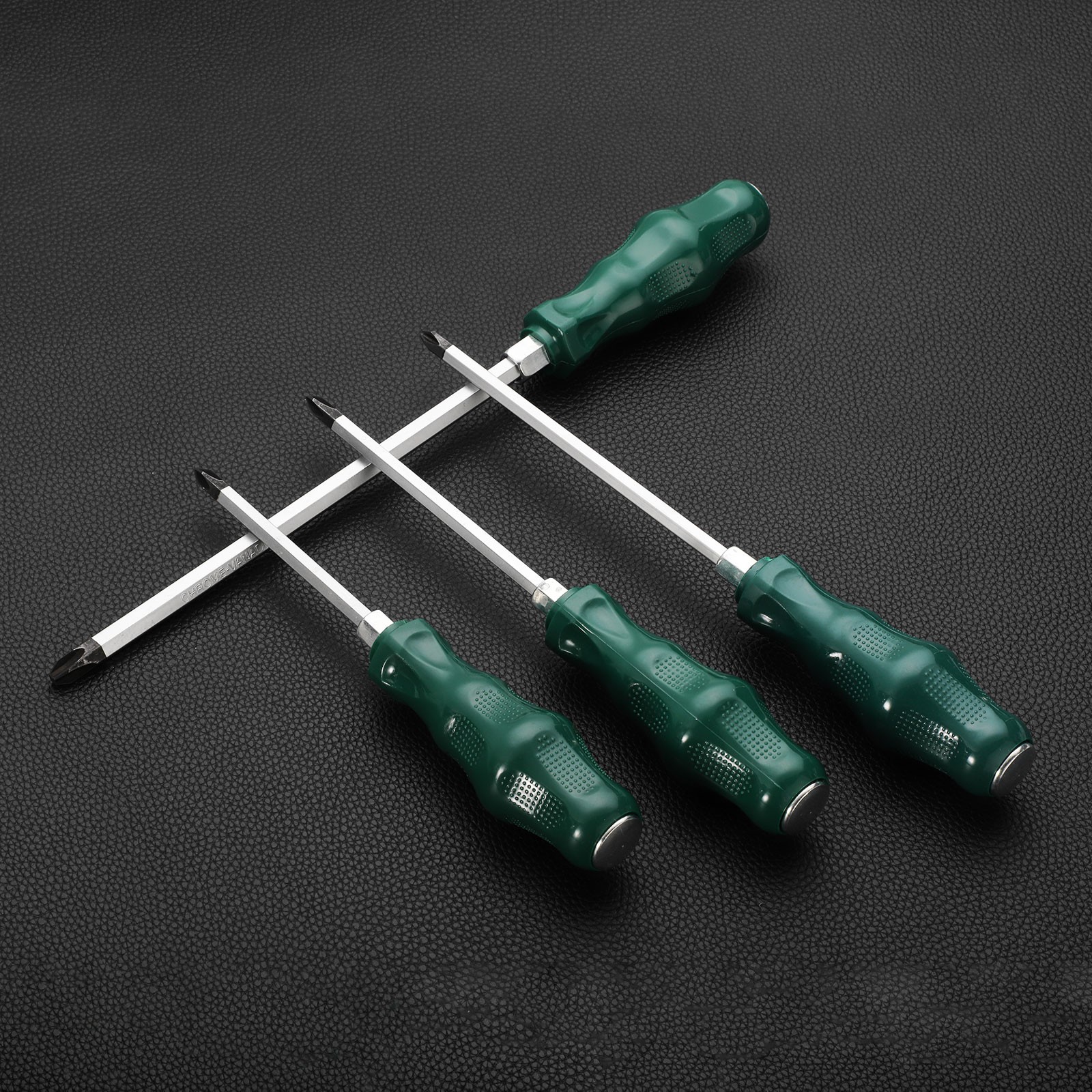 PH2 Phillips Screwdriver #2 8.9″ Magnetic Demolition CR-V Green