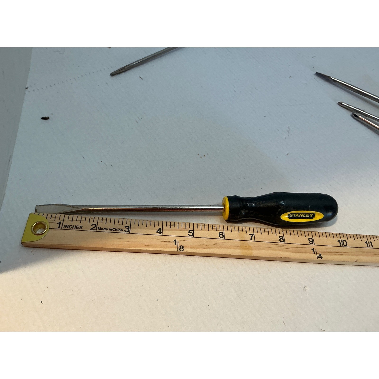 Stanley Screwdriver Set 6 Piece Phillips Slotted Flathead Hand Tools Black Yello