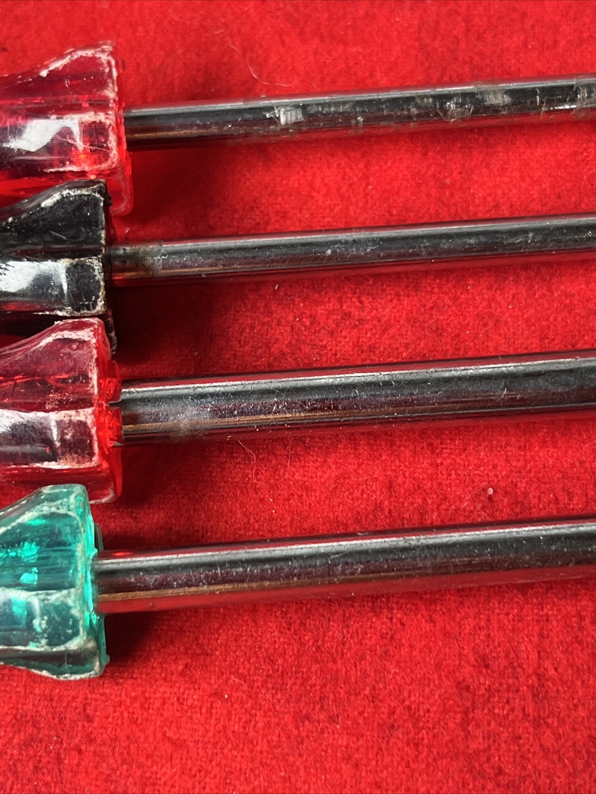 VINTAGE SET OF 4 NUTDRIVERS – MADE IN TAIWAN (1/4, 1/2, 3/16, & 11/32″) (t71)
