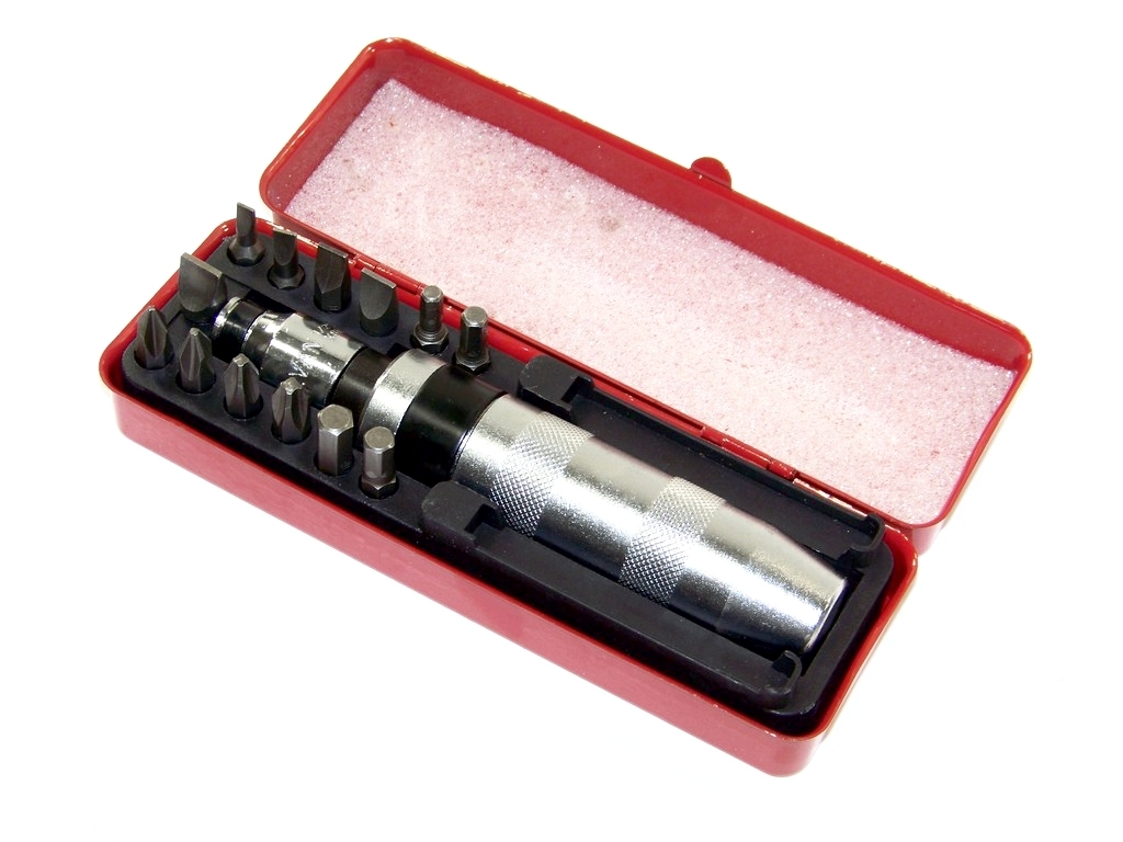 Heavy Duty 14 pc 1/2″ Drive Impact Driver Set Screw Remover Tightener Reversible