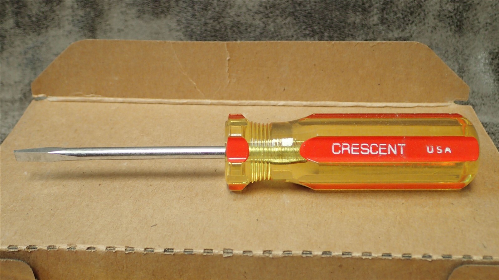(Box of 6) No. 243 CRESCENT 3″ Electricians Round Screwdriver 3/16″ Blade (O20)