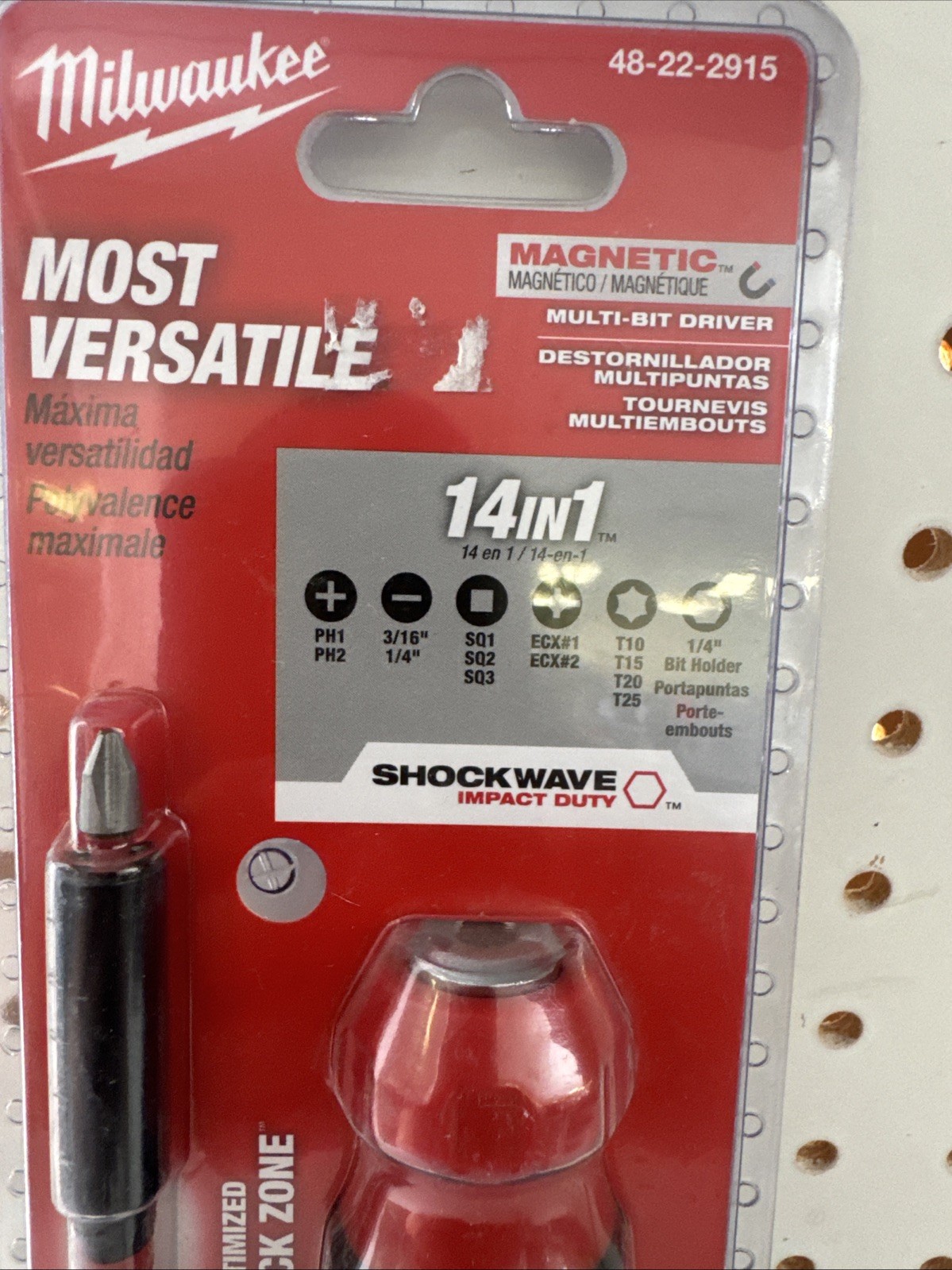 Milwaukee 48-22-2915 14-in-1 Multi-Bit Screwdriver W/ SHOCKWAVE Impact Duty Bits