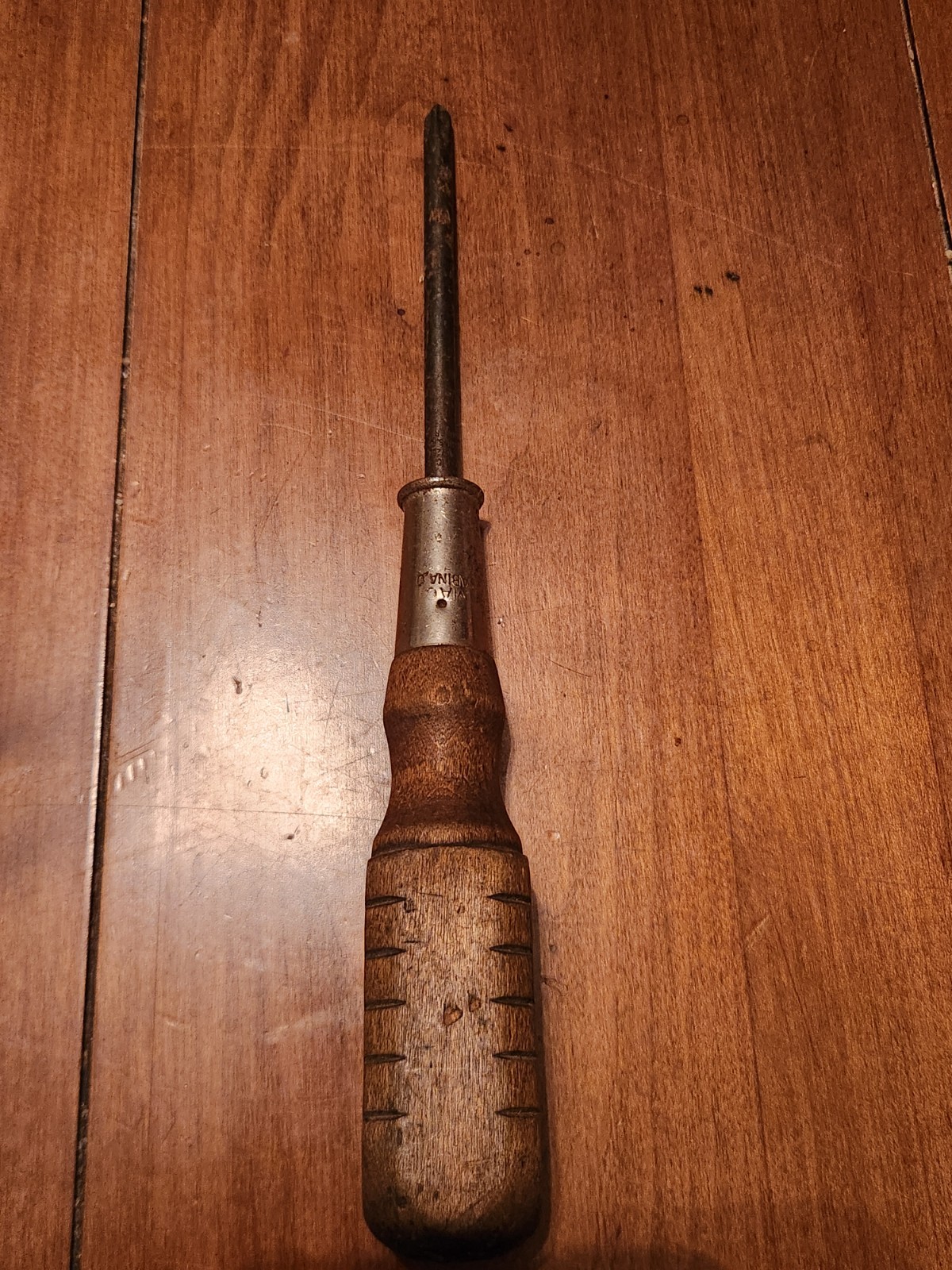 MAC SABINA Slotted Screwdriver Wood Handle
