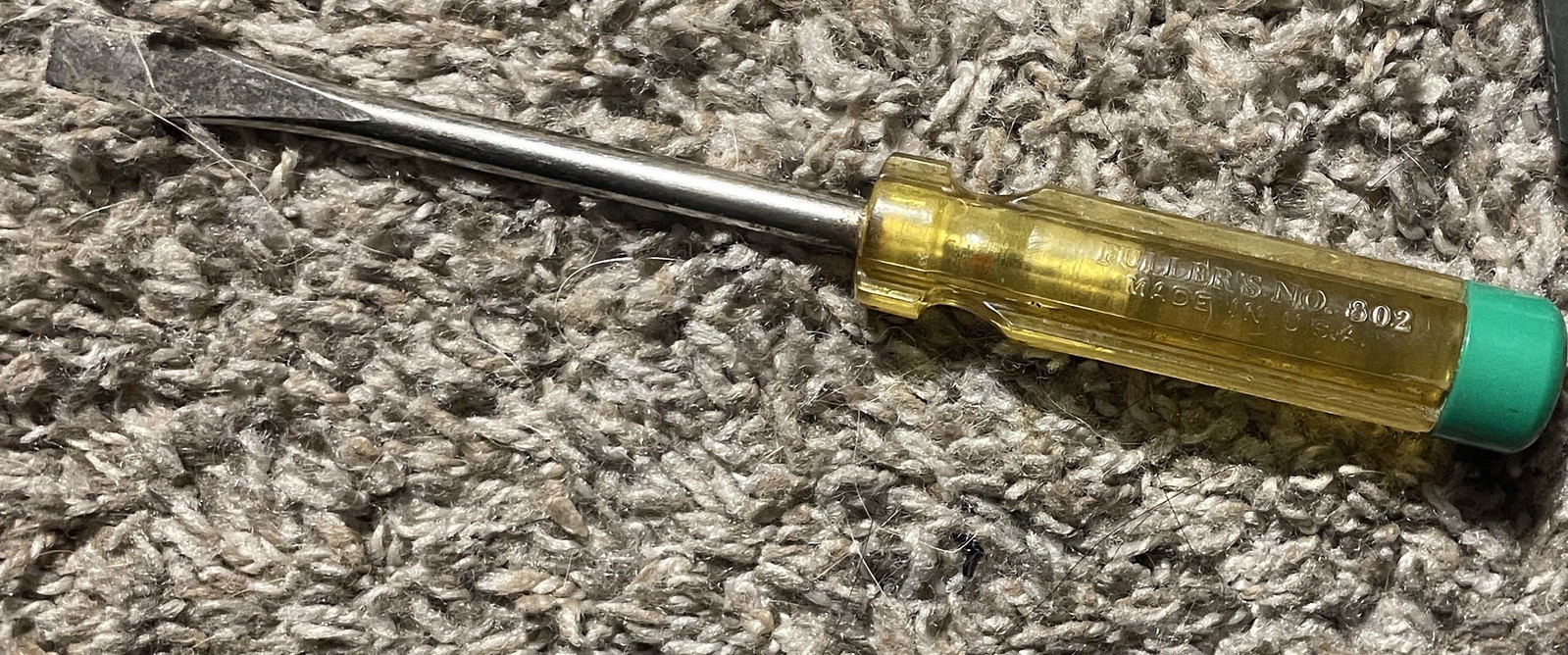 Vintage FULLER’S No. 802 Screwdriver Flat Slotted 5 1/2″ Long Yellow w/Green Top