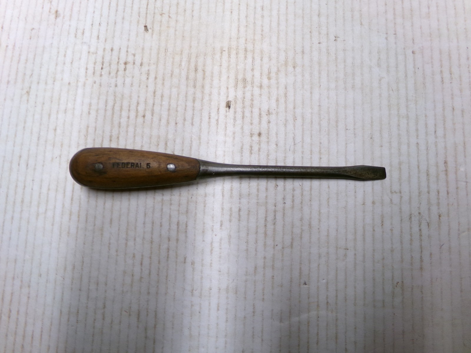 Federal Perfect Handle Screwdriver 9 1/4″ Vintage Tool