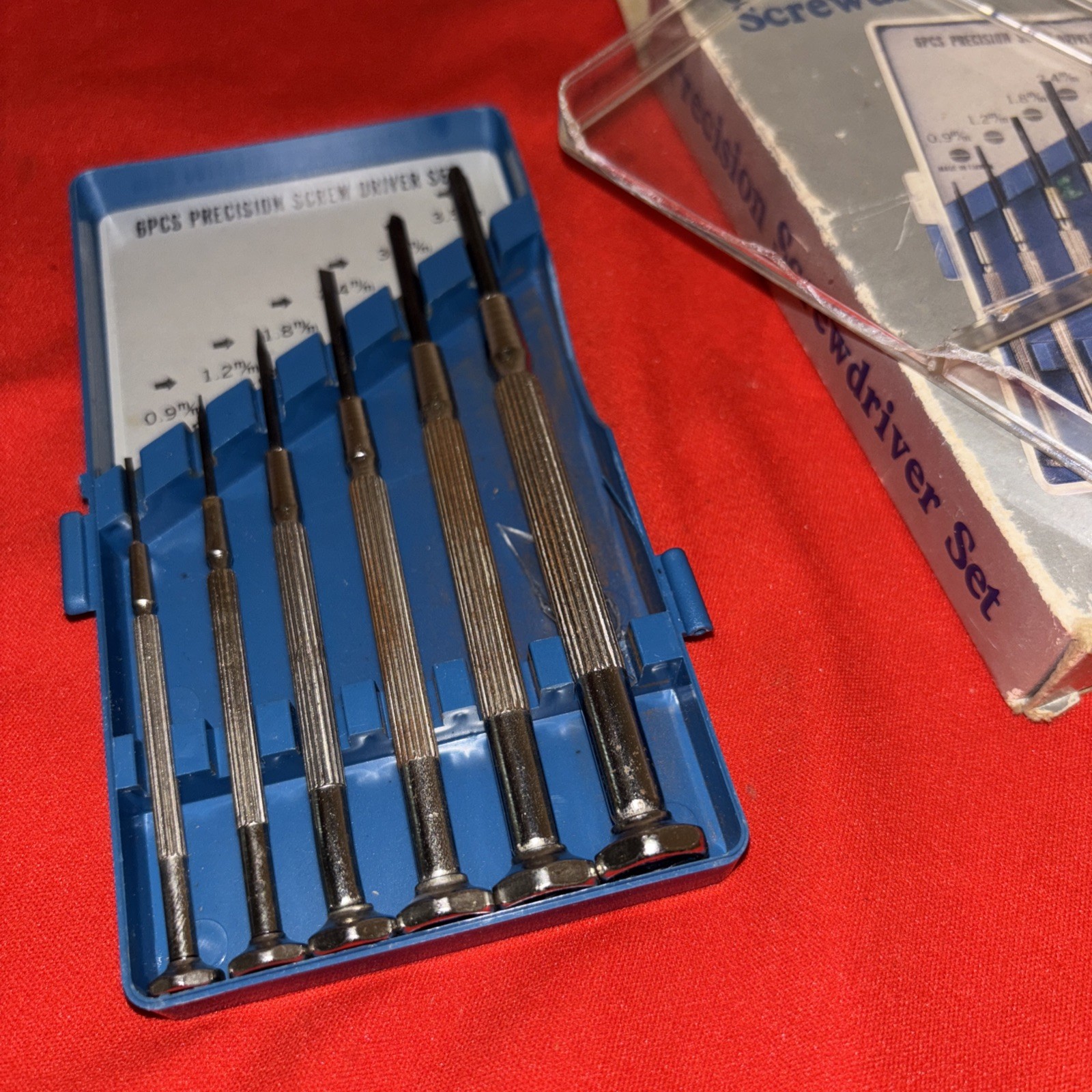 Assorted Precision Screwdriver Set Of 6 SizeMulti Use Taiwan-case Is Damaged