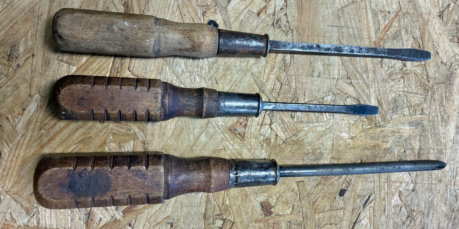 Wood Handle Screwdrivers 3 pc Lot 2 Duracraft Flat & Phillips 1 Unmarked Vintage