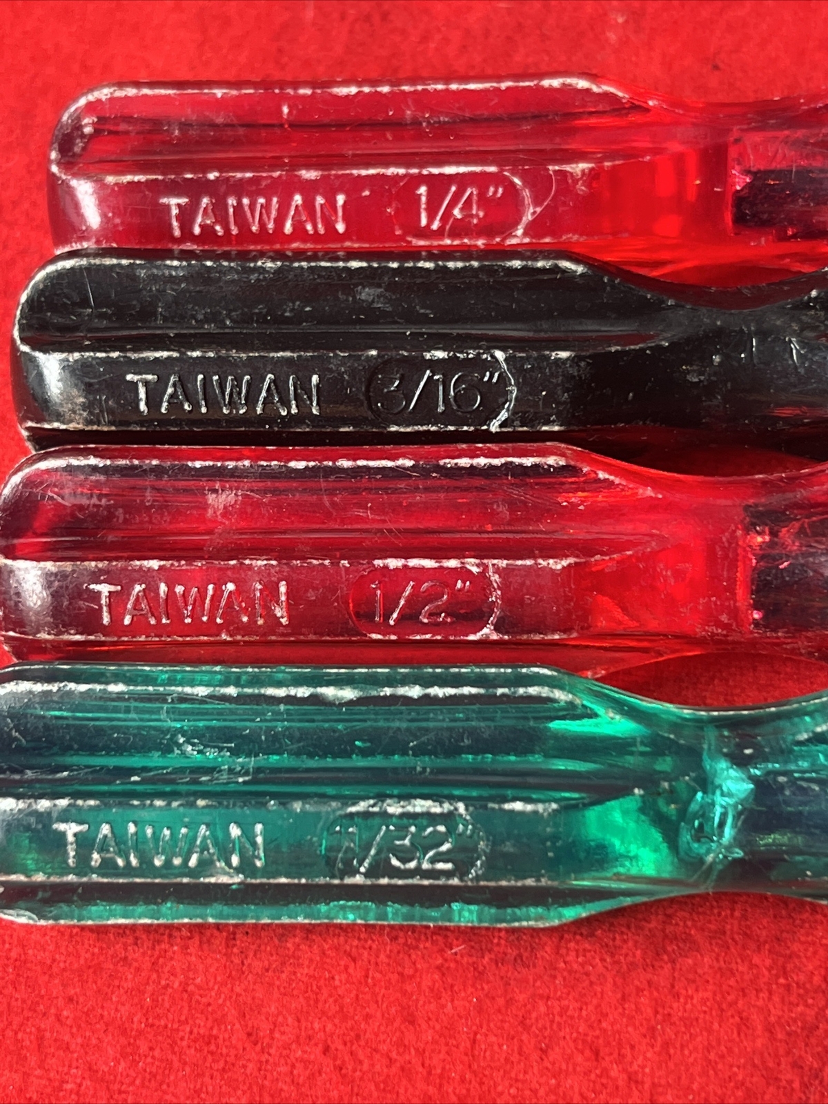 VINTAGE SET OF 4 NUTDRIVERS – MADE IN TAIWAN (1/4, 1/2, 3/16, & 11/32″) (t71)