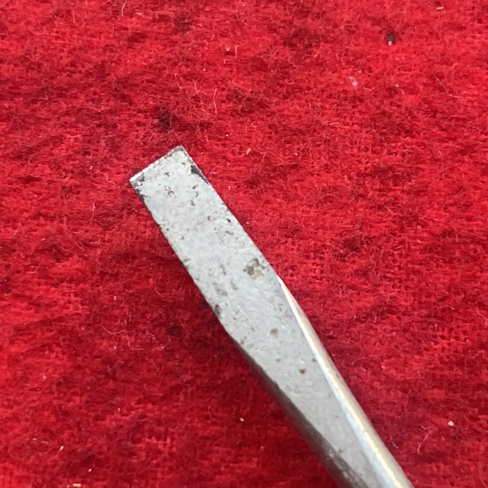 VINTAGE SLOTTED 6.5″ SCREWDRIVER CLEAR YELLOW HANDLE MADE IN USA (k5)