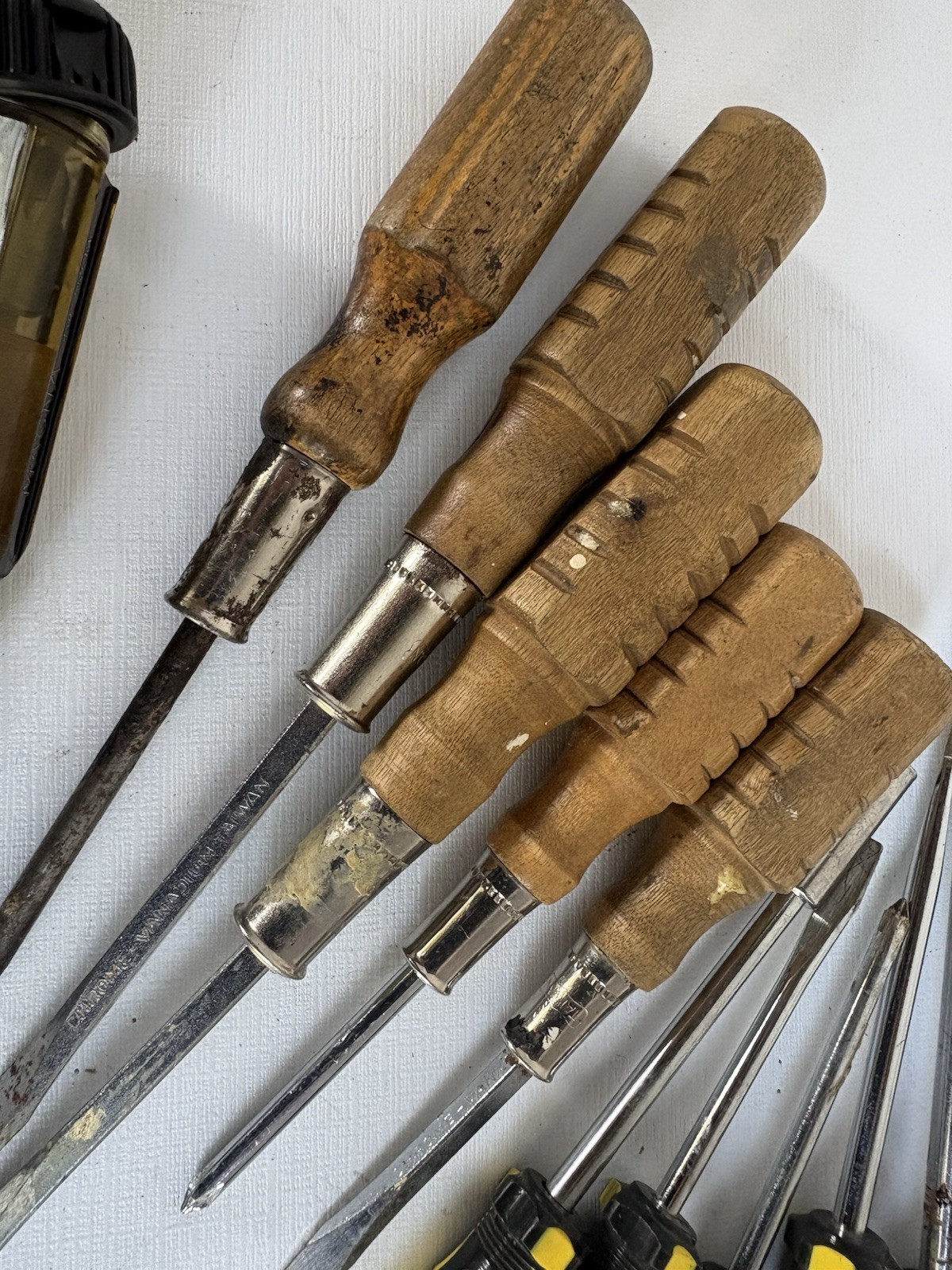 20 Pc Mixed Screwdriver Lot Wood Handle Phillips Slotted Multi-Bit Vintage Tools