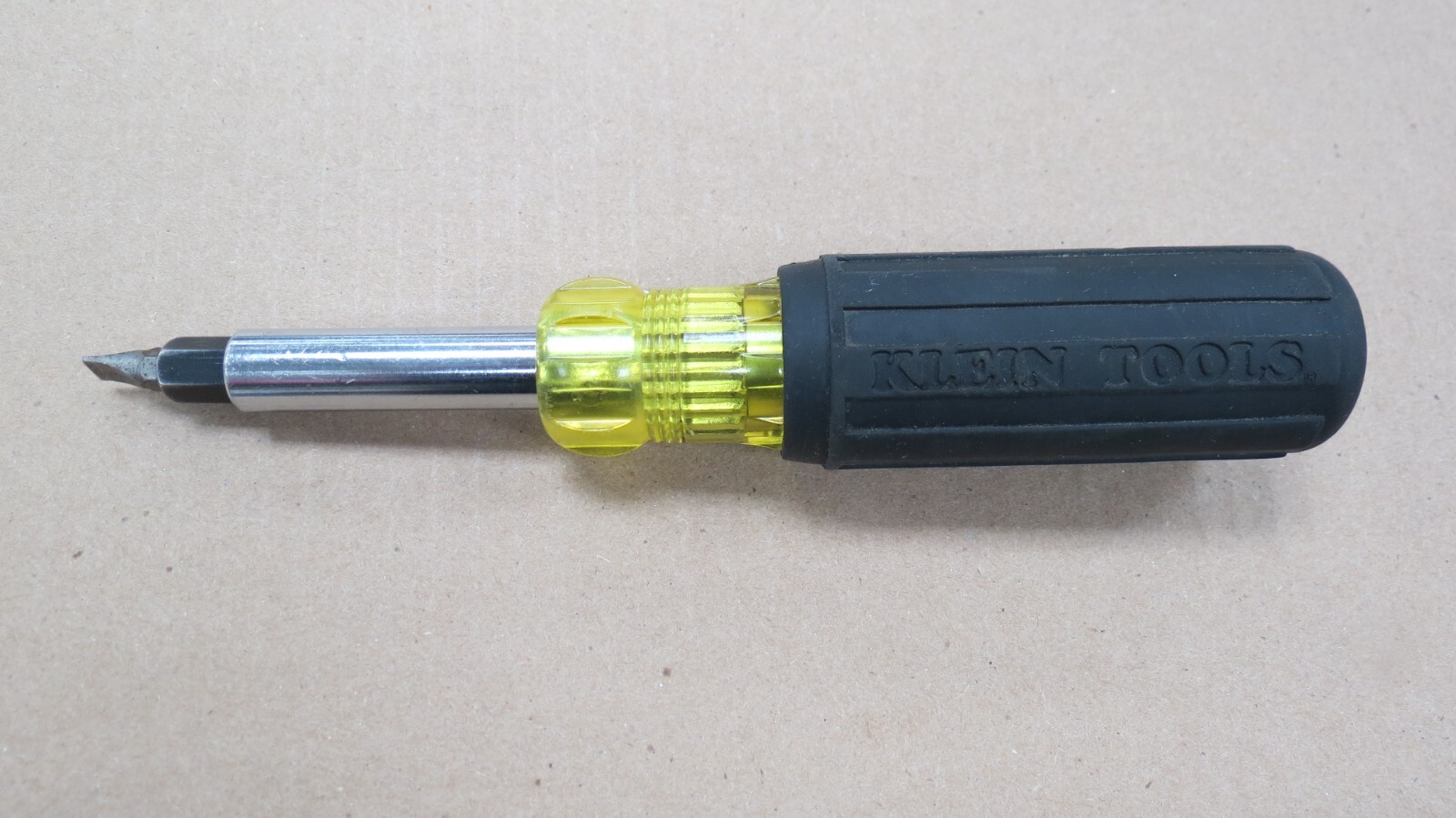 KLEIN TOOLS 32557 HEAVY MULTI-DUTY MULTI-BIT SCREWDRIVER