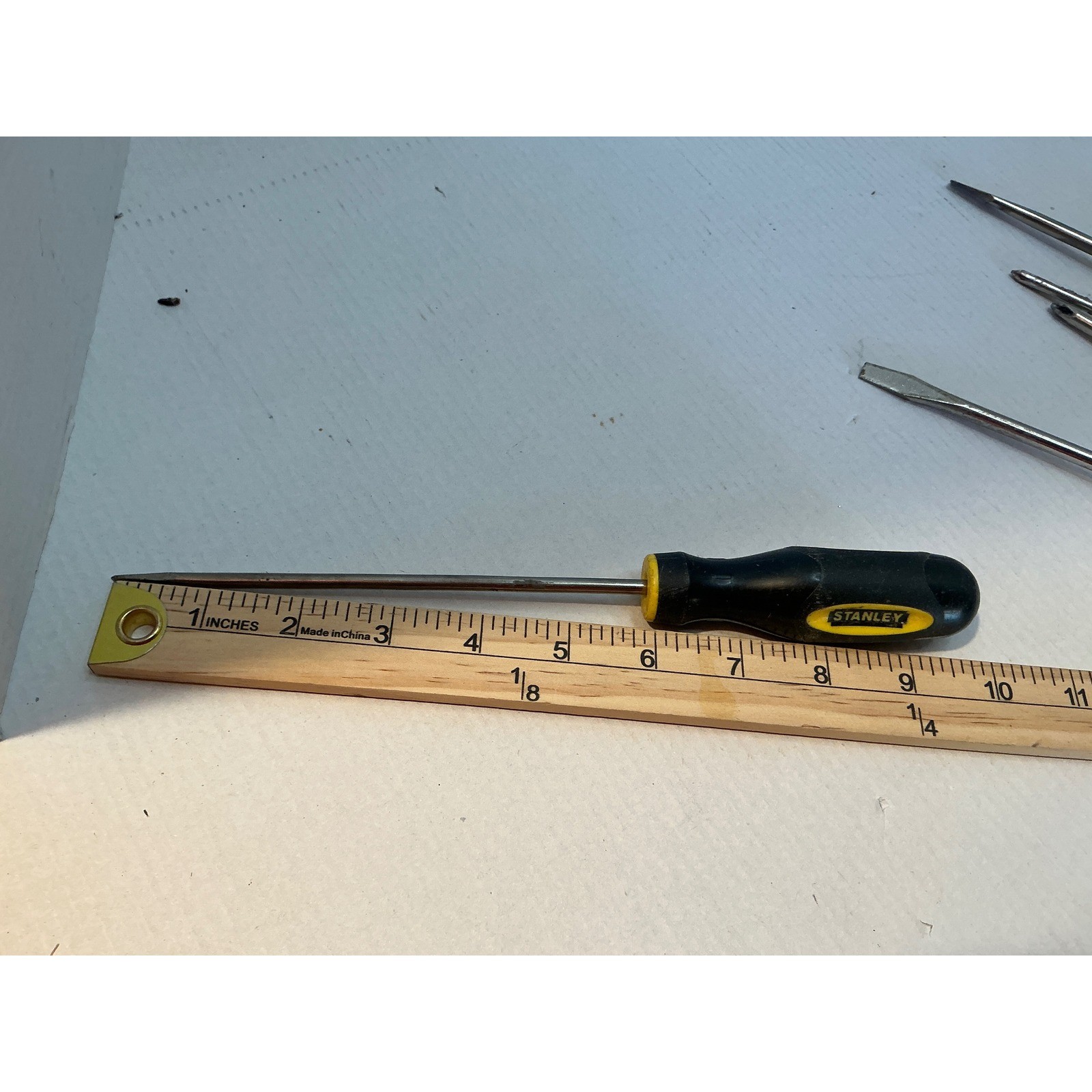 Stanley Screwdriver Set 6 Piece Phillips Slotted Flathead Hand Tools Black Yello
