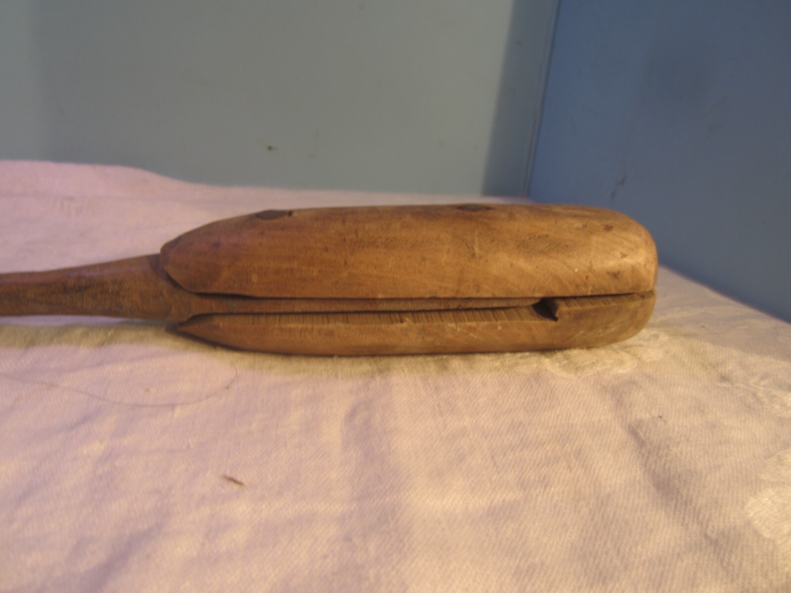 VINTAGE 18 ” REGULAR SCREWDRIVER WOODWORKING W/ WOODEN HANDLE