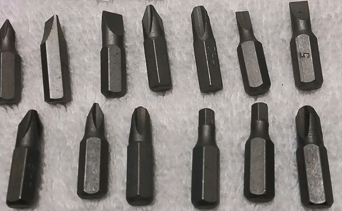 27pc. ASSORTED 1/4″ HEX DRIVER BITS