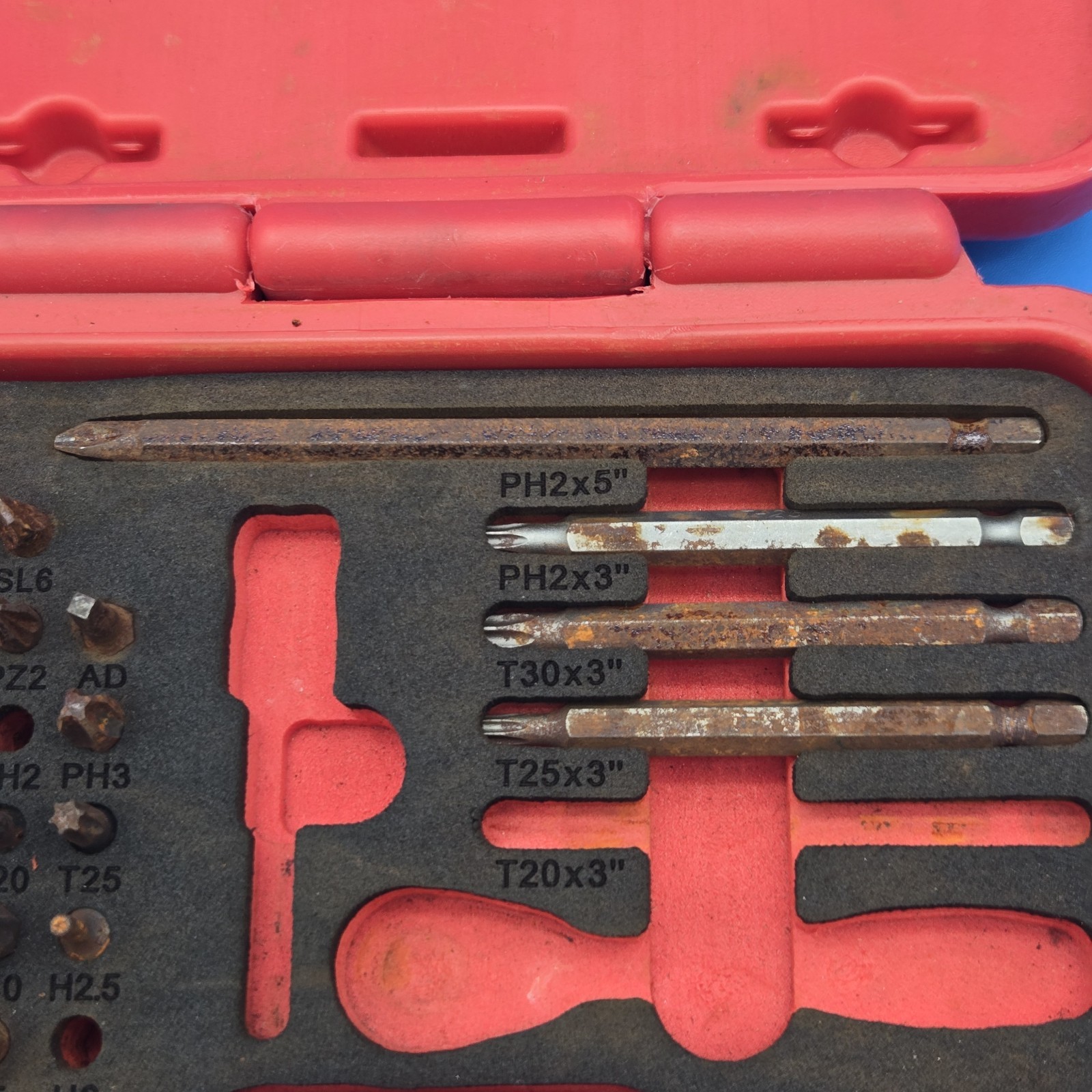 MAC Tools SBDR32K 32-Pc Ratcheting Bit Set Case Rusty Incomplete Parts