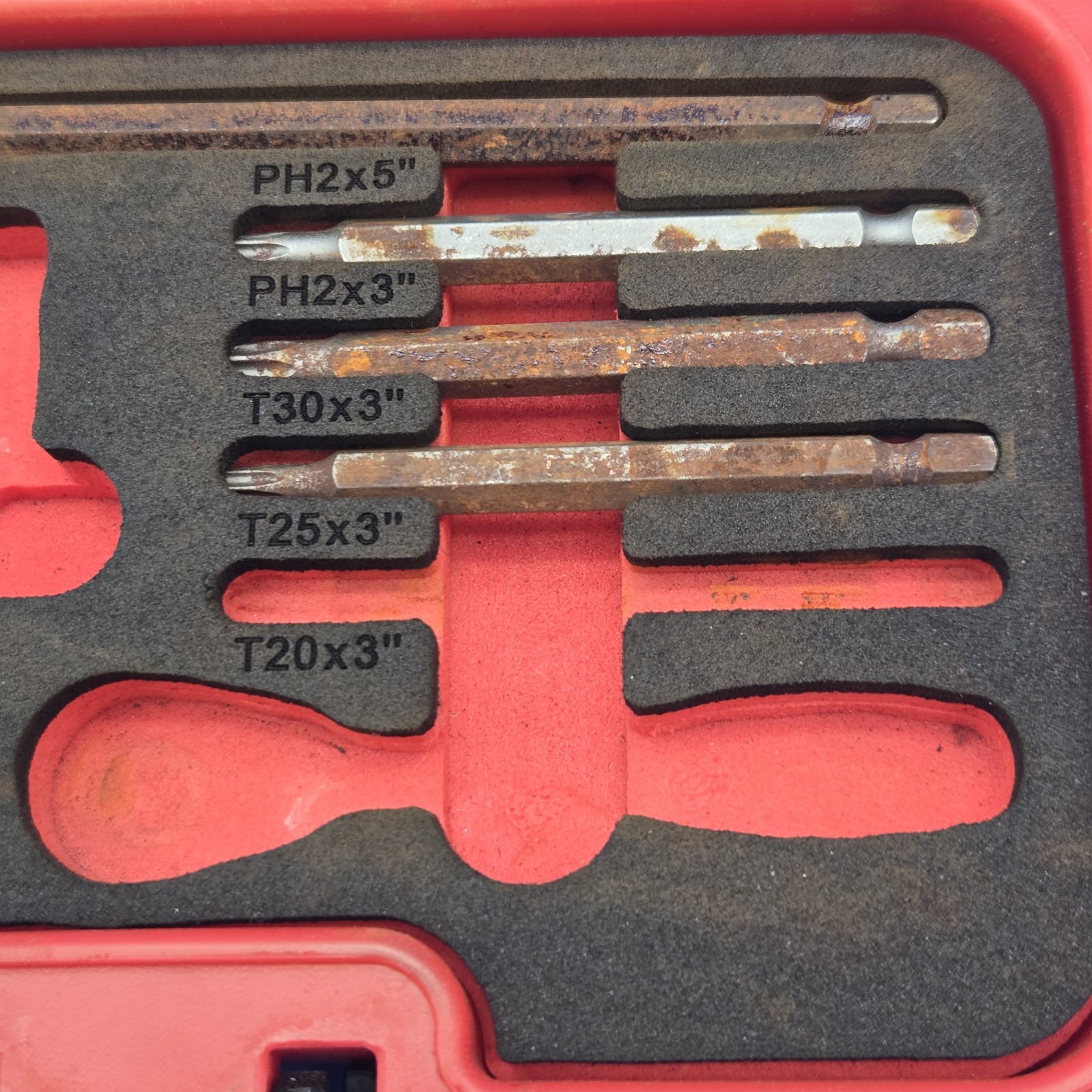 MAC Tools SBDR32K 32-Pc Ratcheting Bit Set Case Rusty Incomplete Parts