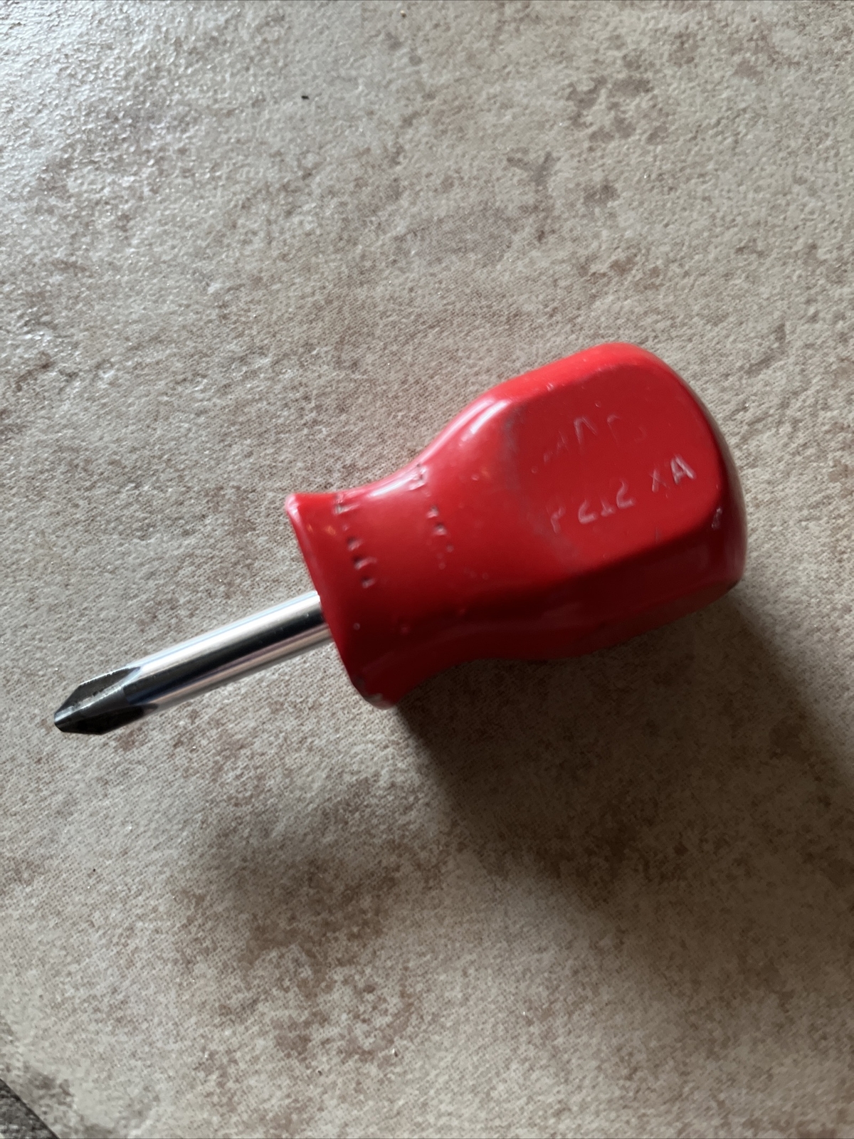 Mac Tools P212XA #2 Stubby Phillips Head Screwdriver Red Handle Good Condition